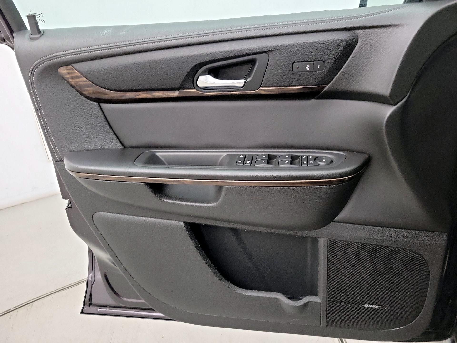 Thumbnail: 2015 GMC Acadia - 12