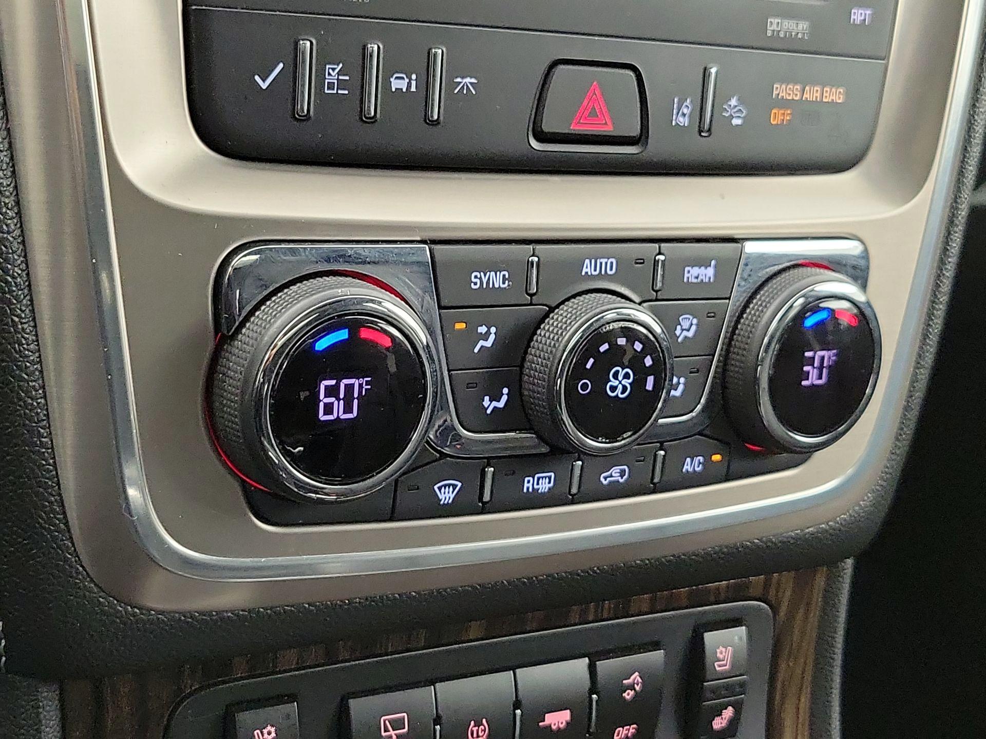 Thumbnail: 2015 GMC Acadia - 17