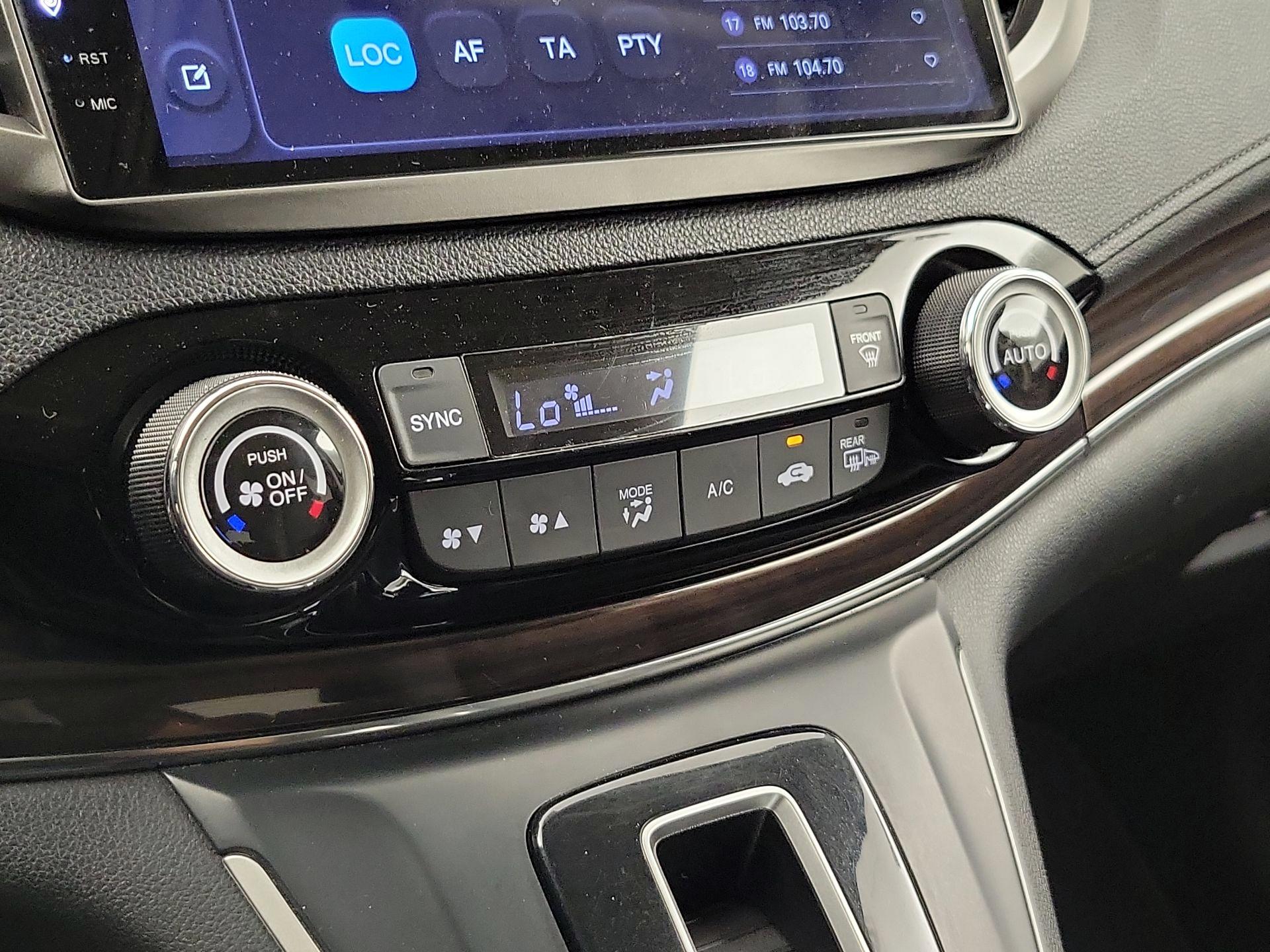 Thumbnail: 2015 Honda CR-V - 16