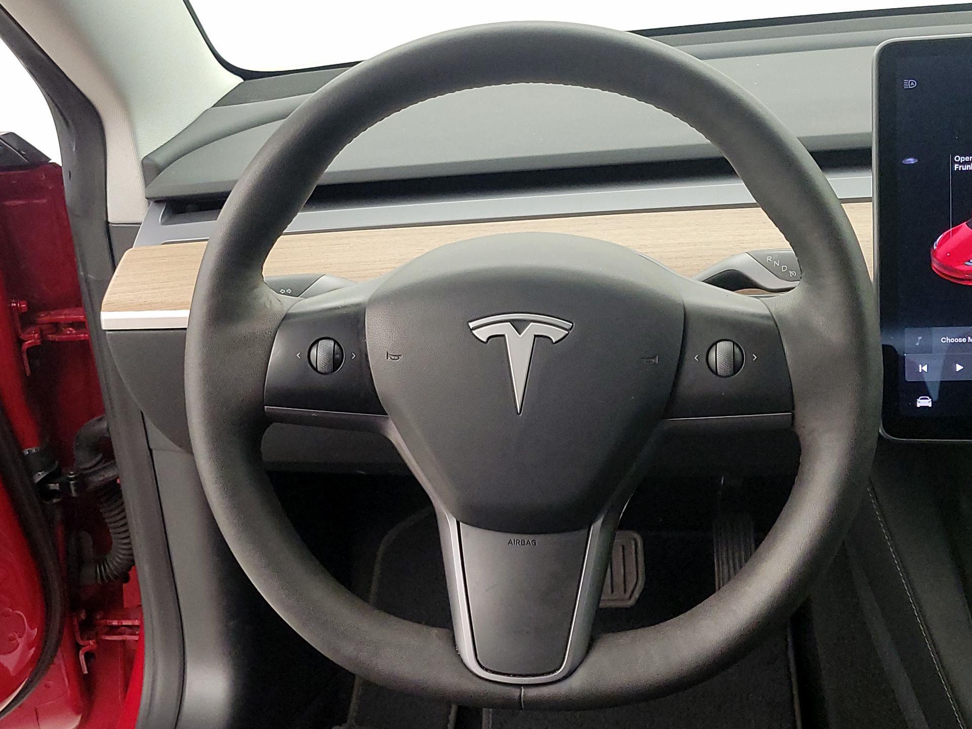 Thumbnail: 2021 Tesla Model 3 - 10