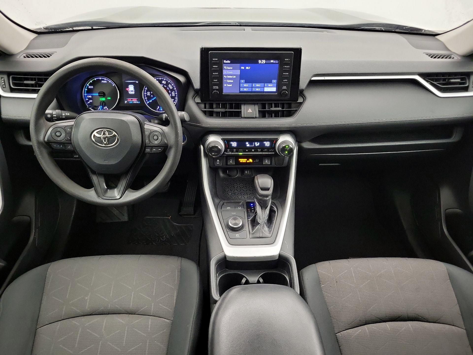 Thumbnail: 2019 Toyota RAV4 - 9