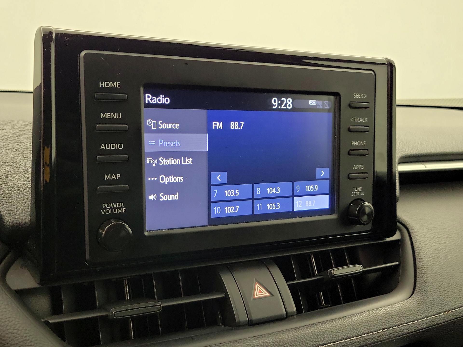 Thumbnail: 2019 Toyota RAV4 - 15