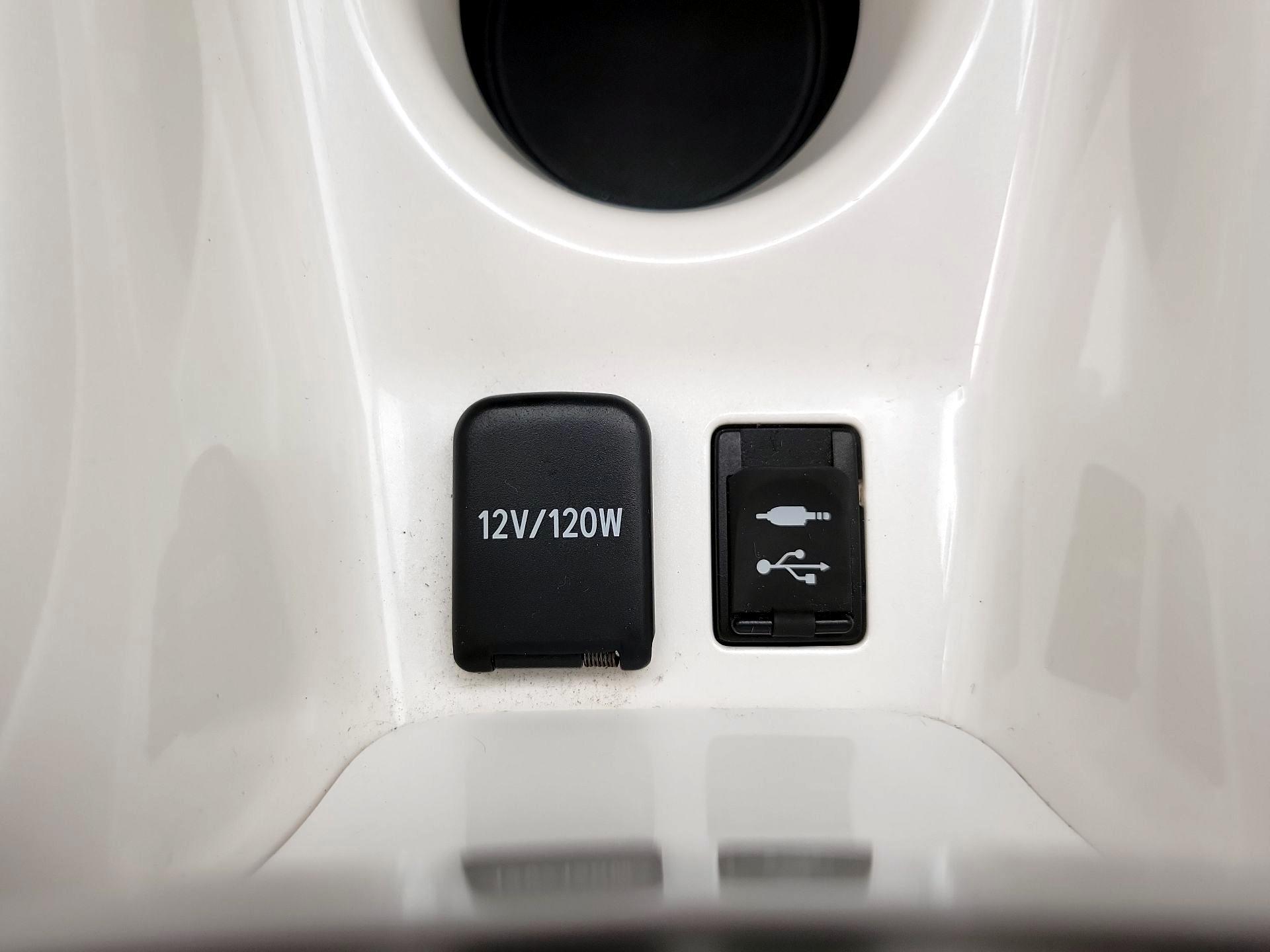 Thumbnail: 2017 Toyota Prius Prime - 19