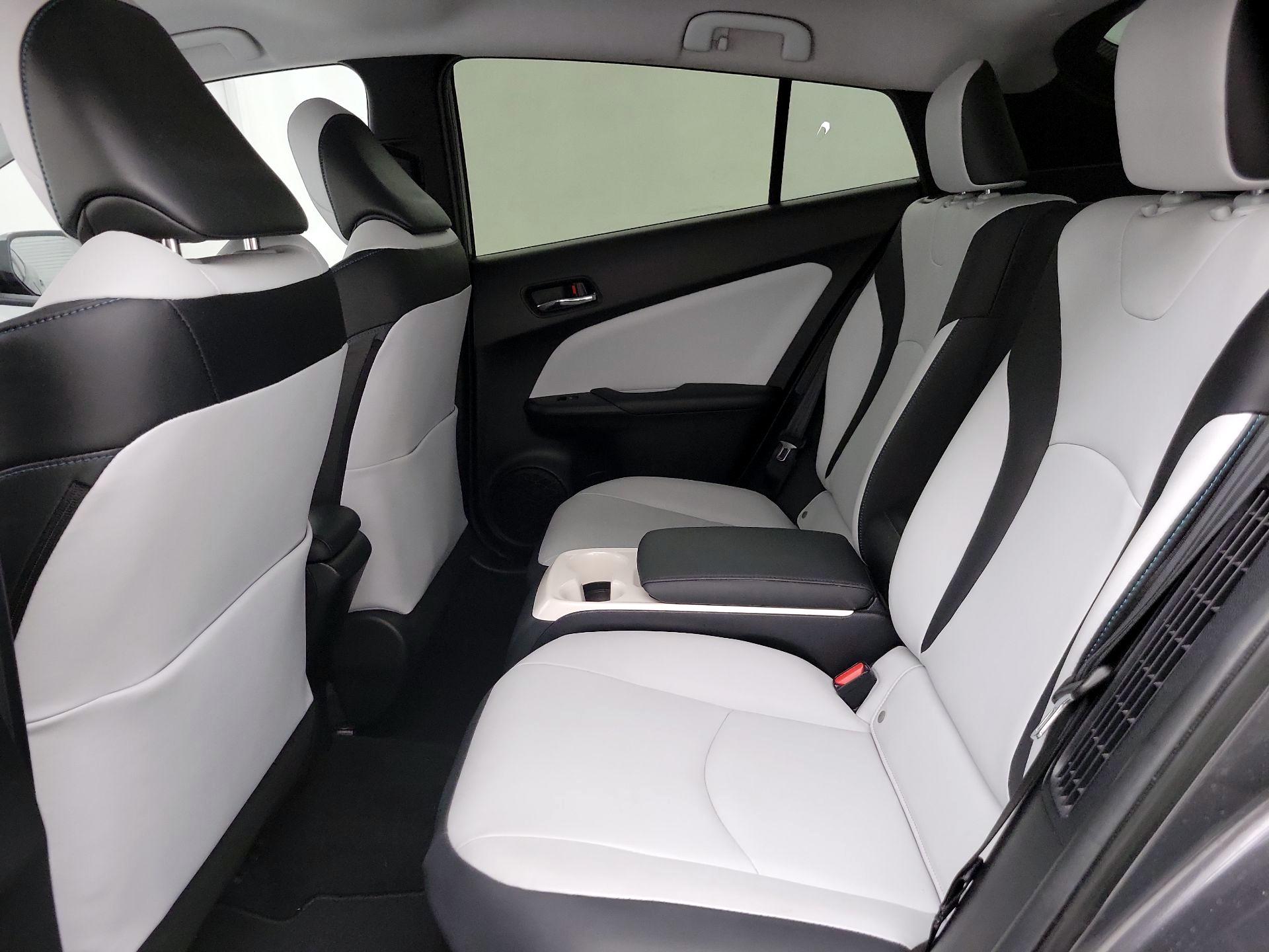 Thumbnail: 2017 Toyota Prius Prime - 20