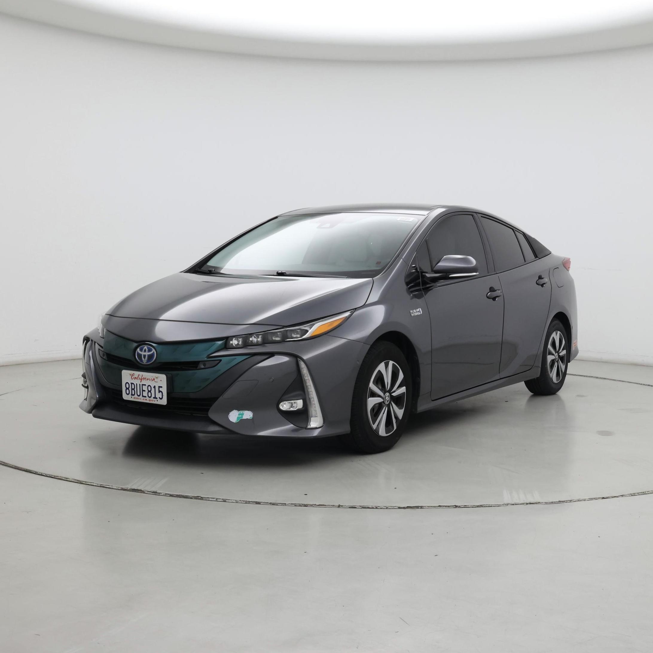 Thumbnail: 2017 Toyota Prius Prime - 4