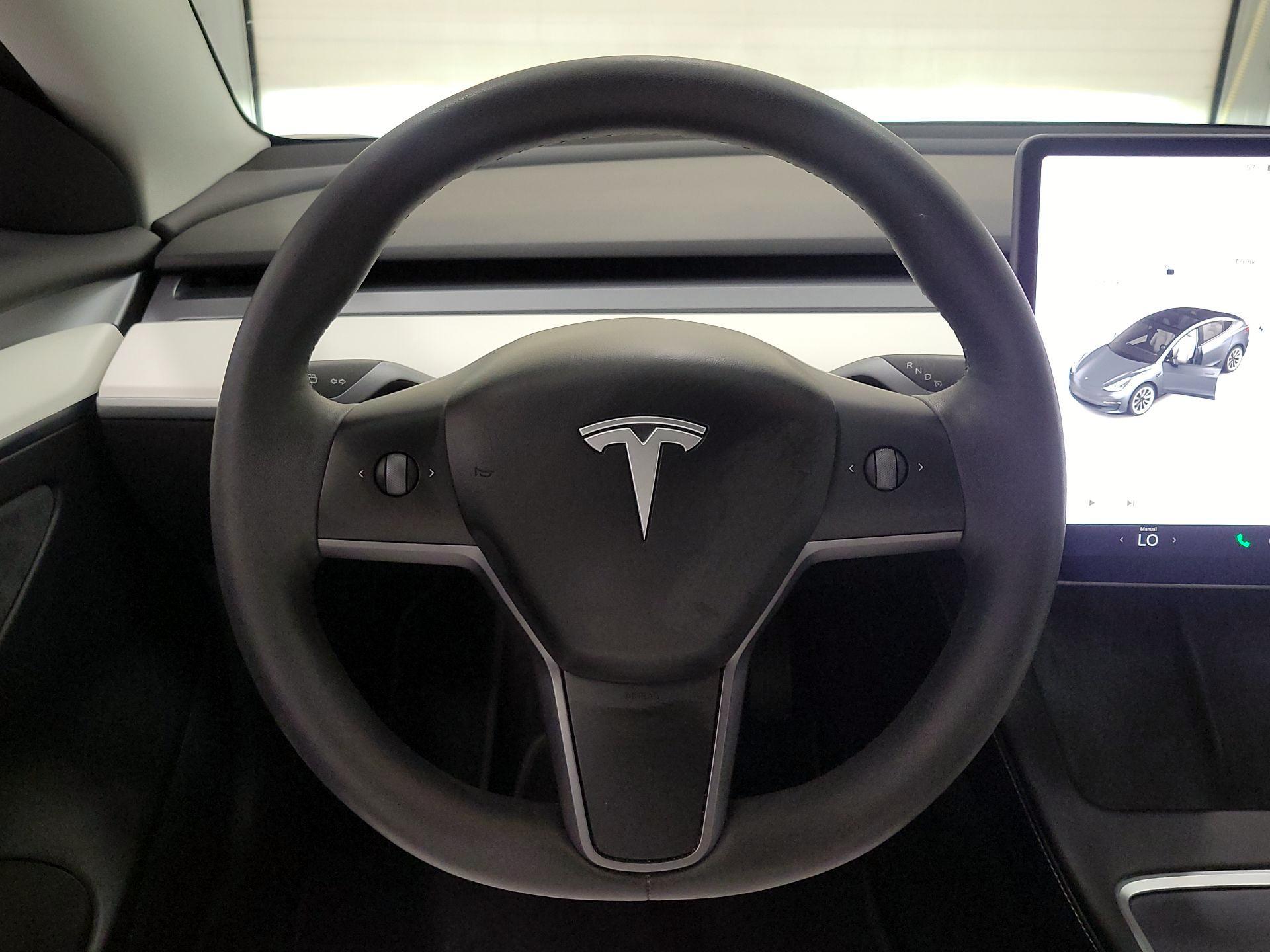 Thumbnail: 2022 Tesla Model 3 - 10