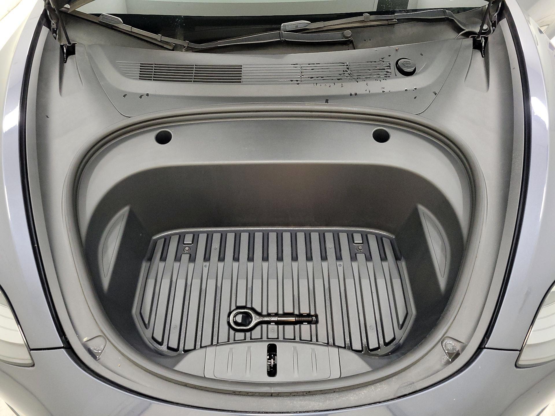 Thumbnail: 2022 Tesla Model 3 - 20