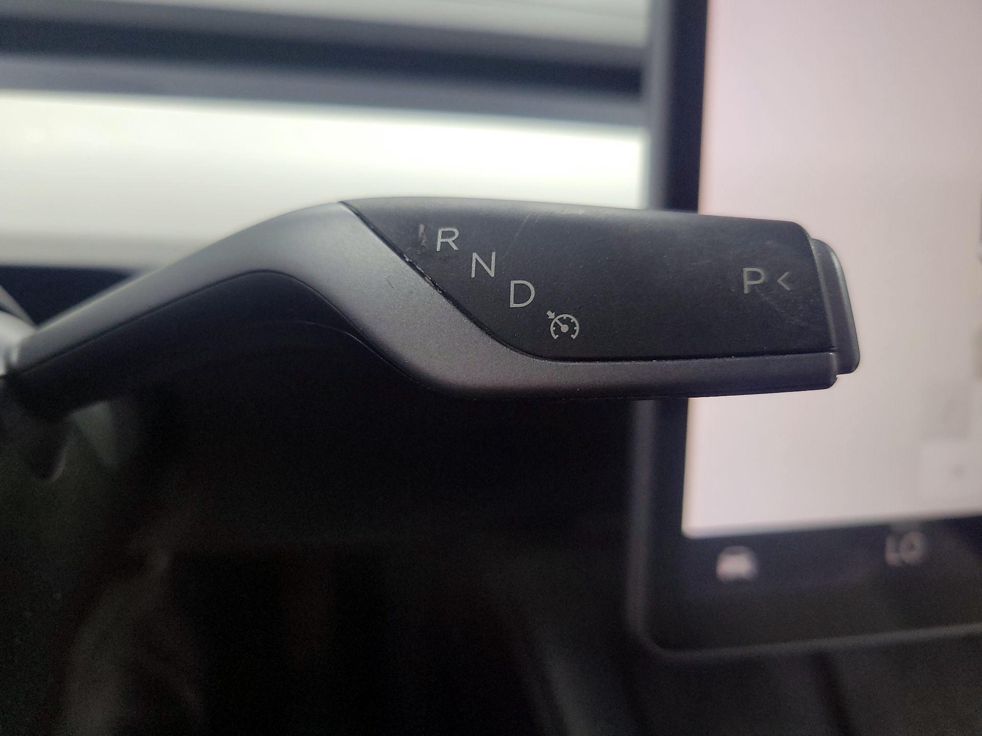 Thumbnail: 2022 Tesla Model 3 - 16