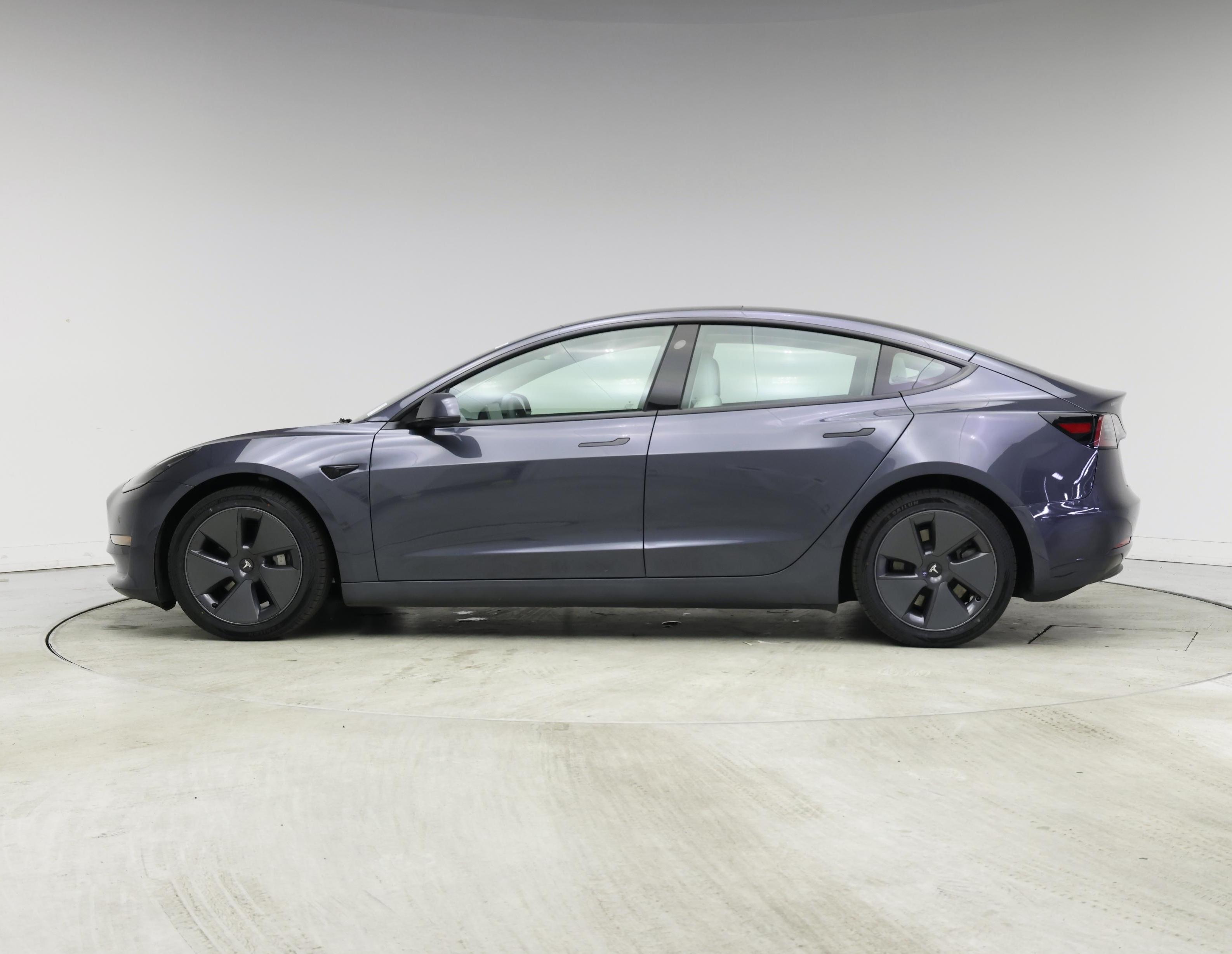 Thumbnail: 2022 Tesla Model 3 - 3