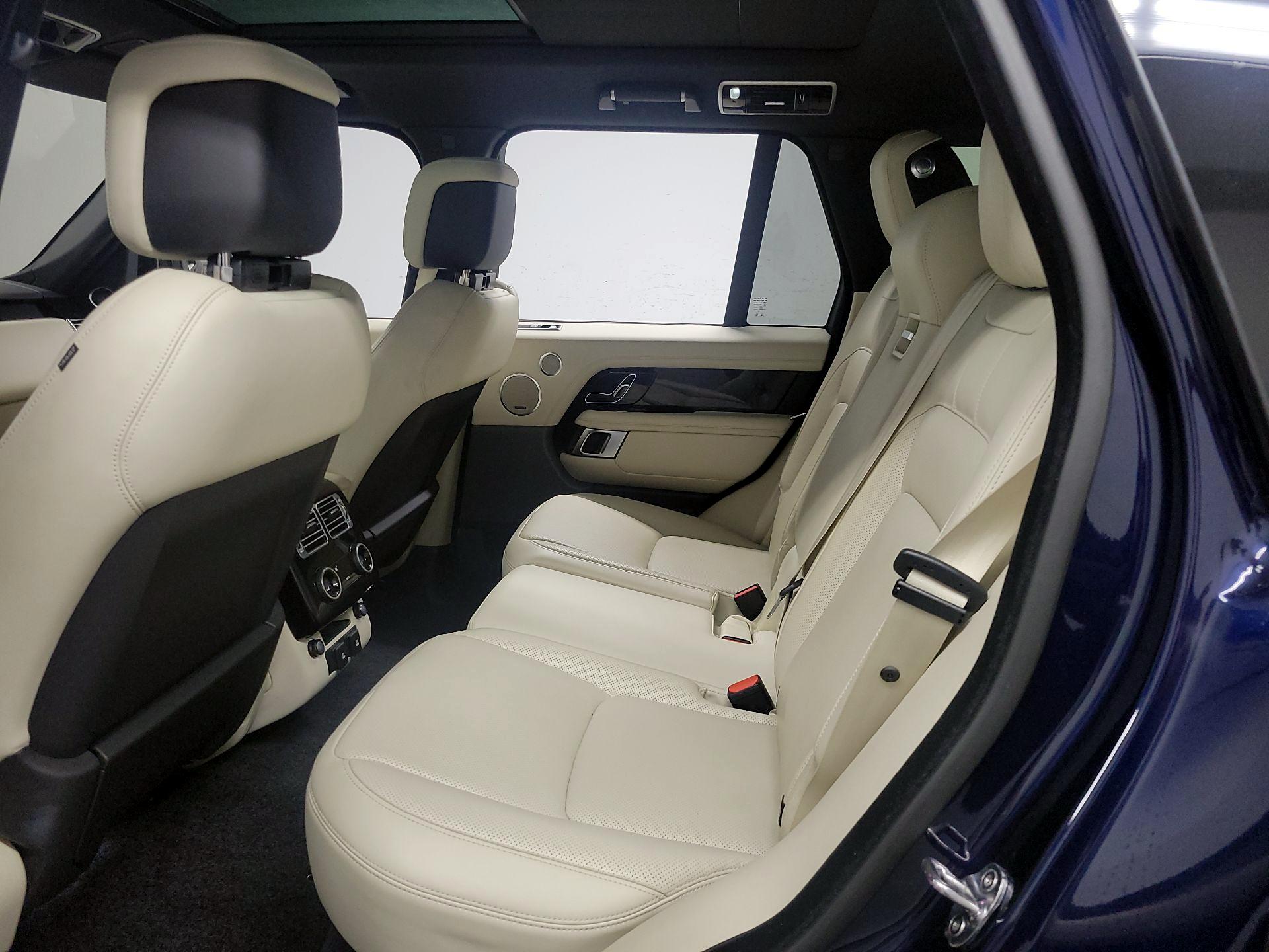 Thumbnail: 2020 Land Rover Range Rover - 17