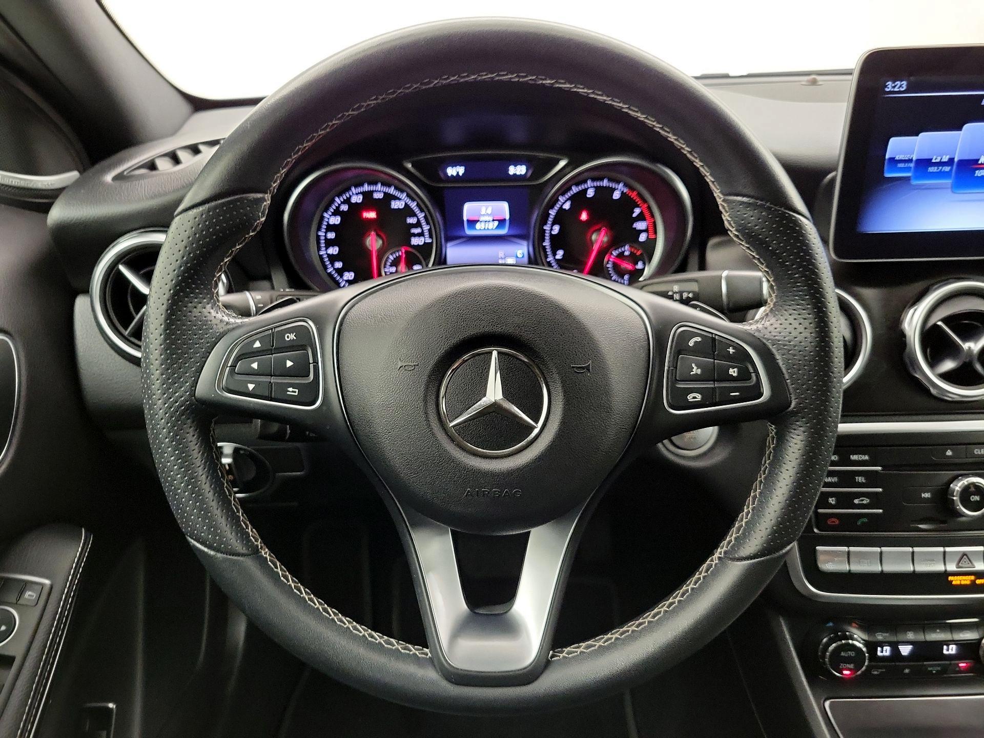Thumbnail: 2018 Mercedes-Benz GLA - 10