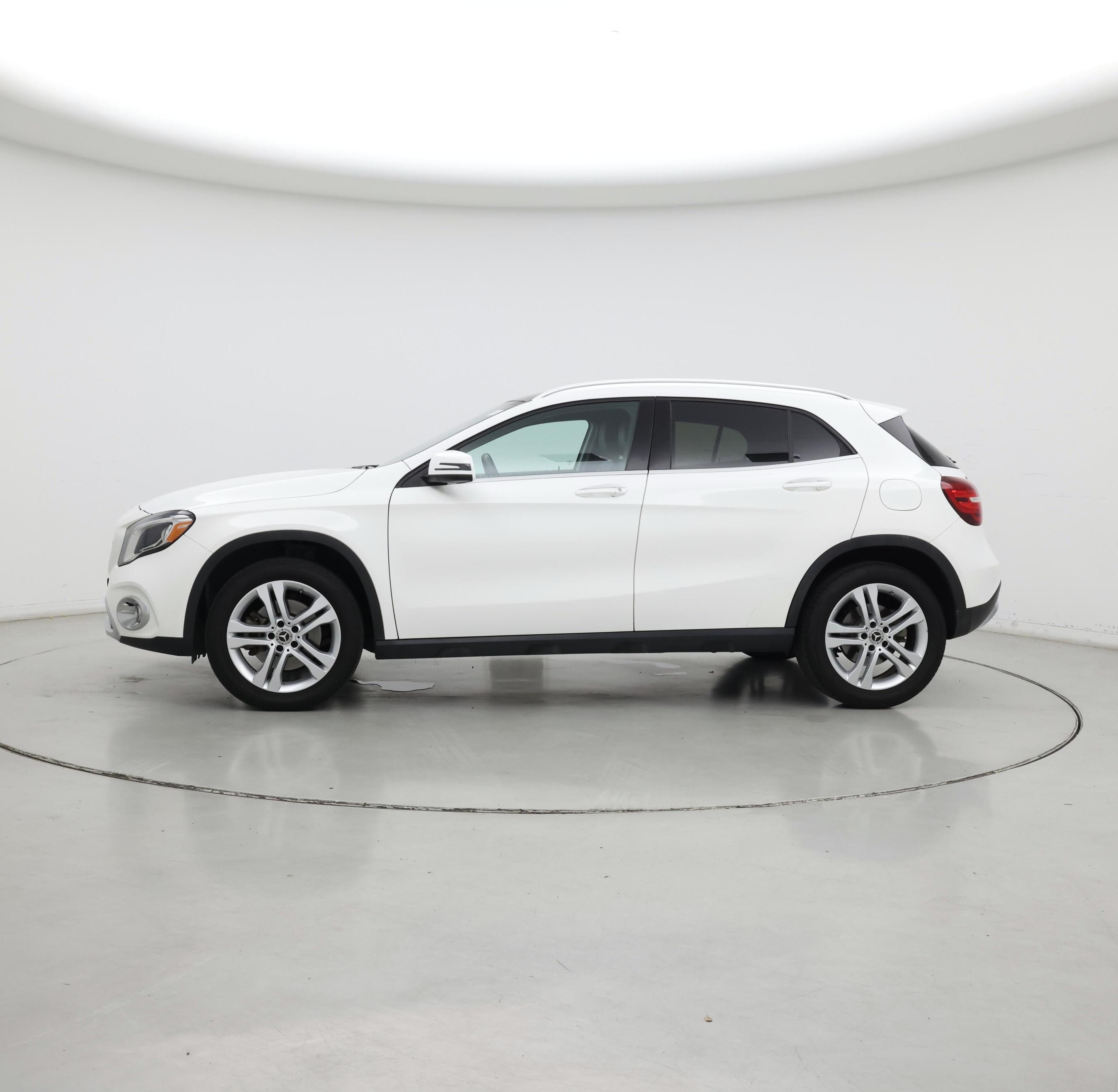 Thumbnail: 2018 Mercedes-Benz GLA - 3