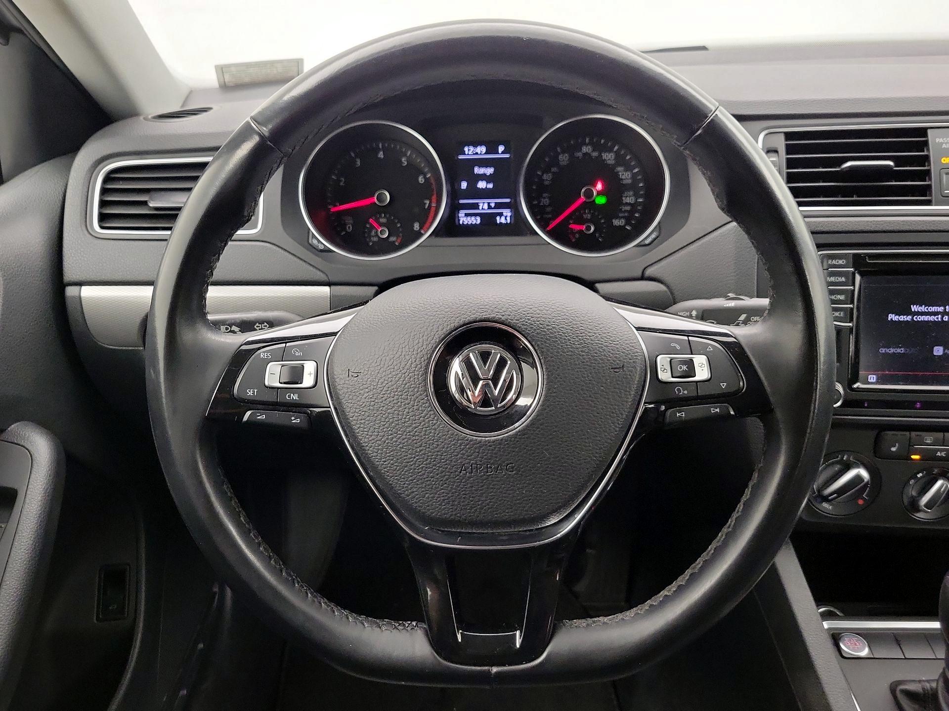 Thumbnail: 2018 Volkswagen Jetta - 10