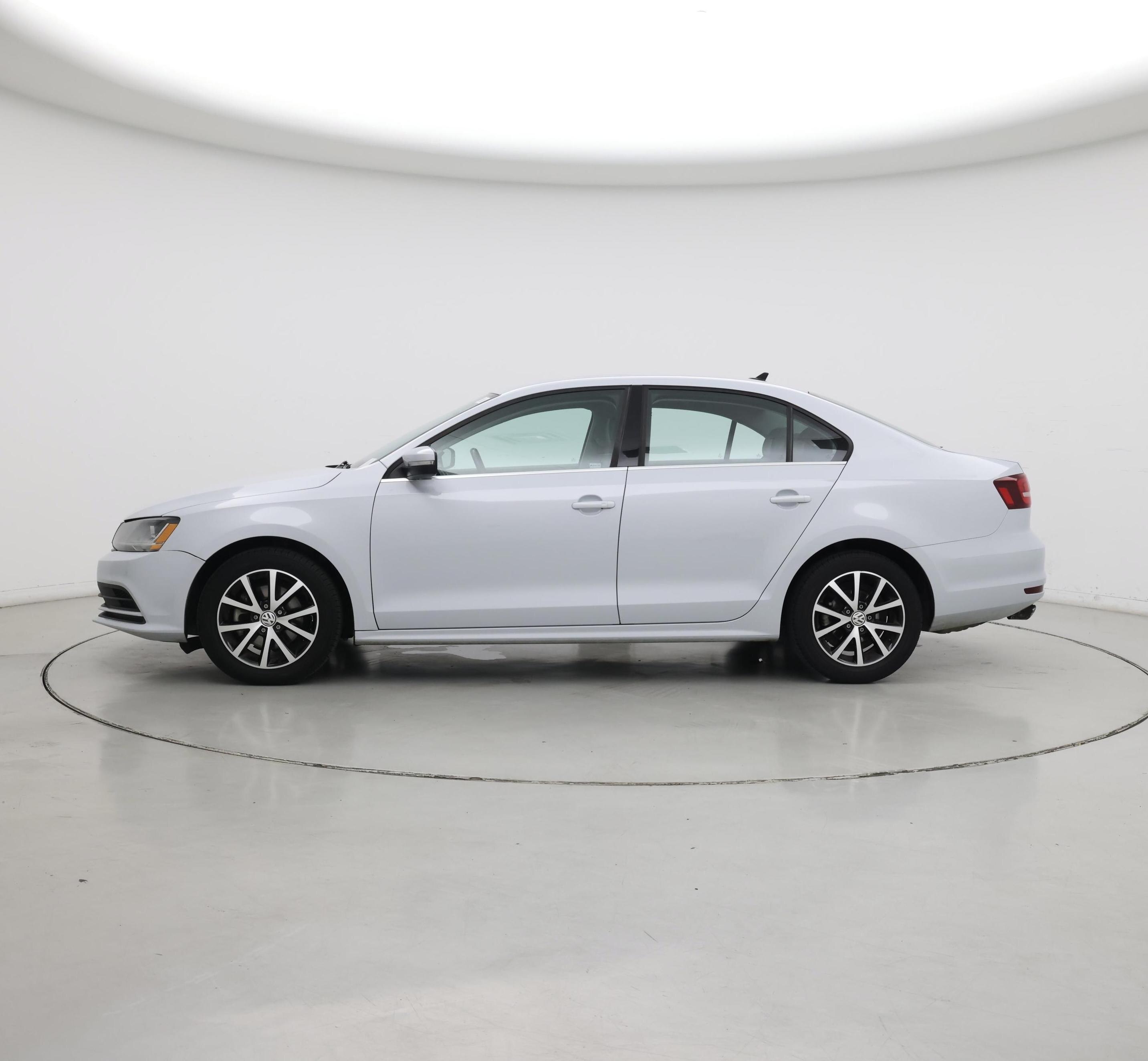 Thumbnail: 2018 Volkswagen Jetta - 3