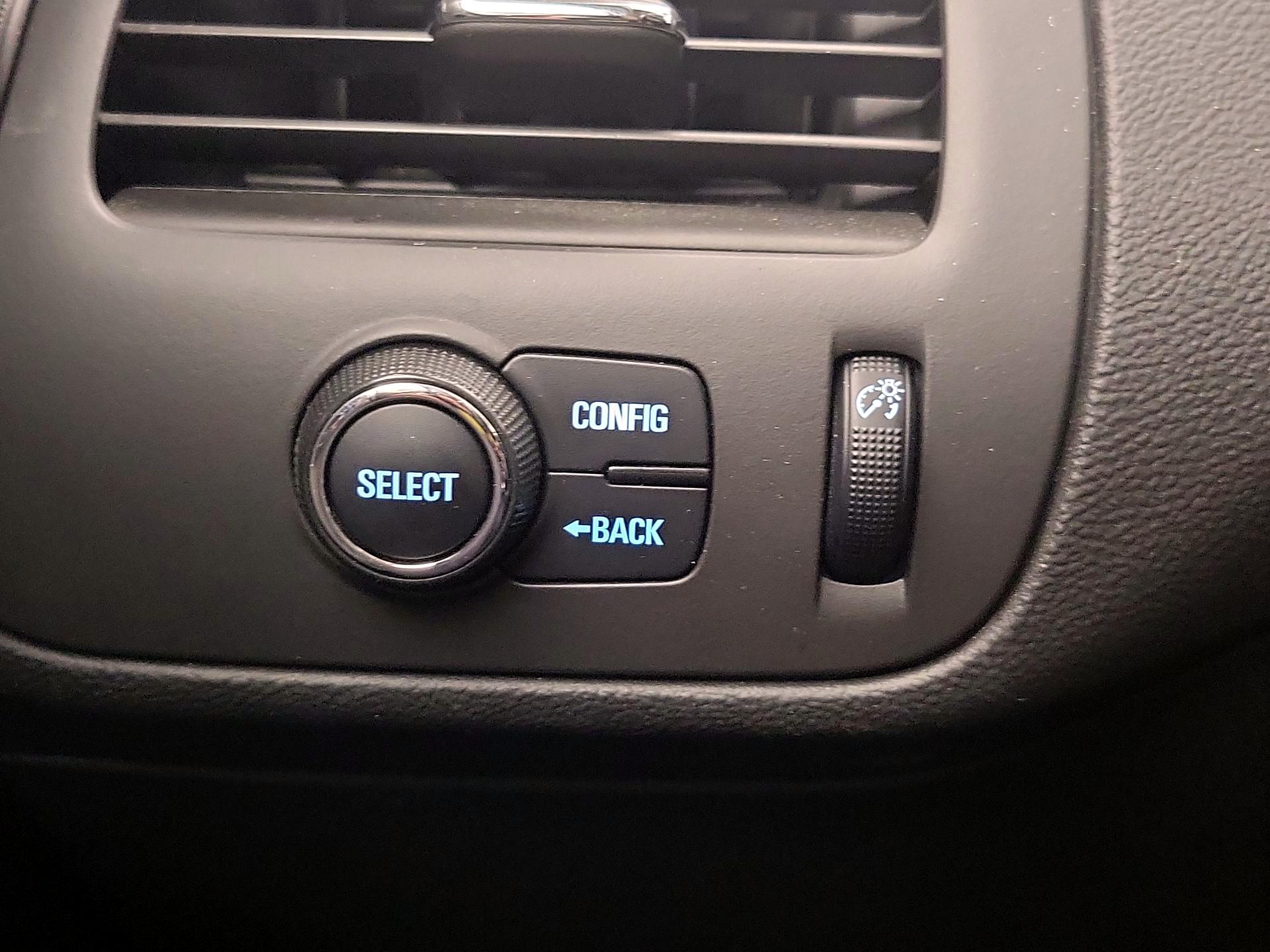 Thumbnail: 2015 Chevrolet Volt - 13
