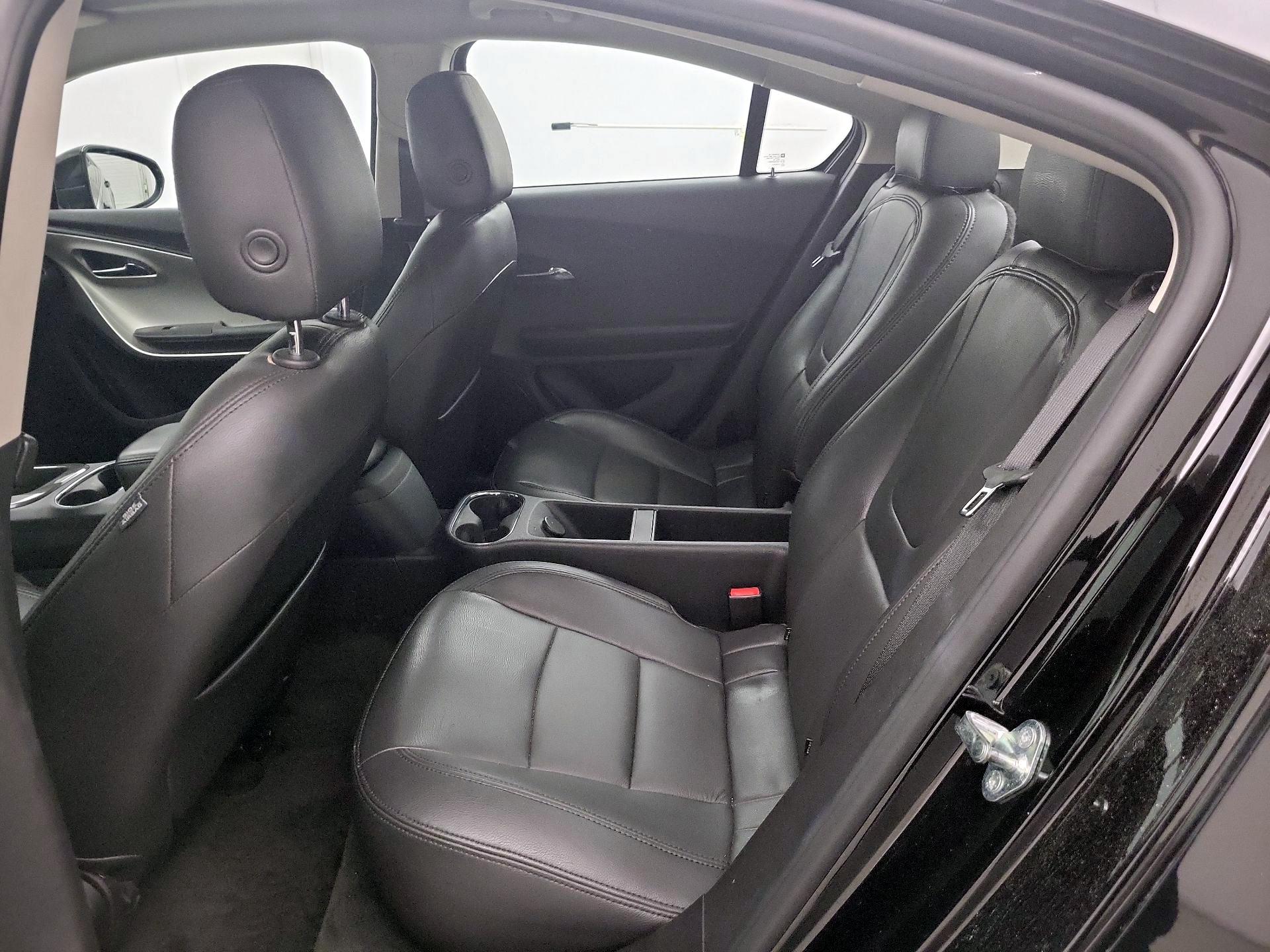 Thumbnail: 2015 Chevrolet Volt - 18