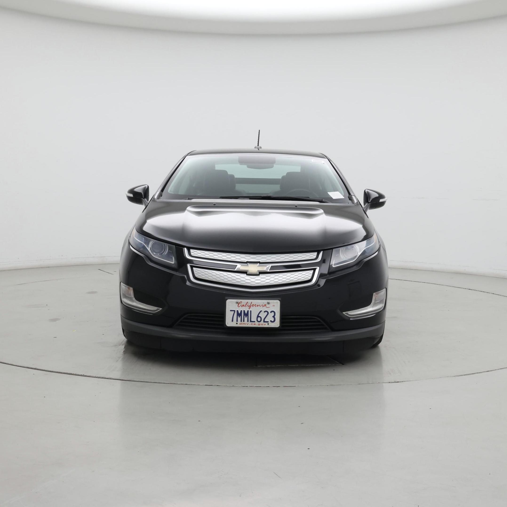 Thumbnail: 2015 Chevrolet Volt - 5