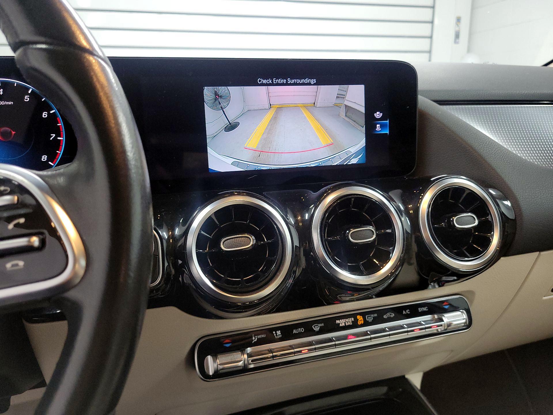 Thumbnail: 2022 Mercedes-Benz GLA - 14