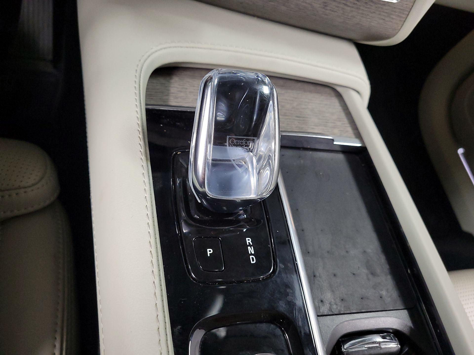 Thumbnail: 2021 Volvo XC90 - 16