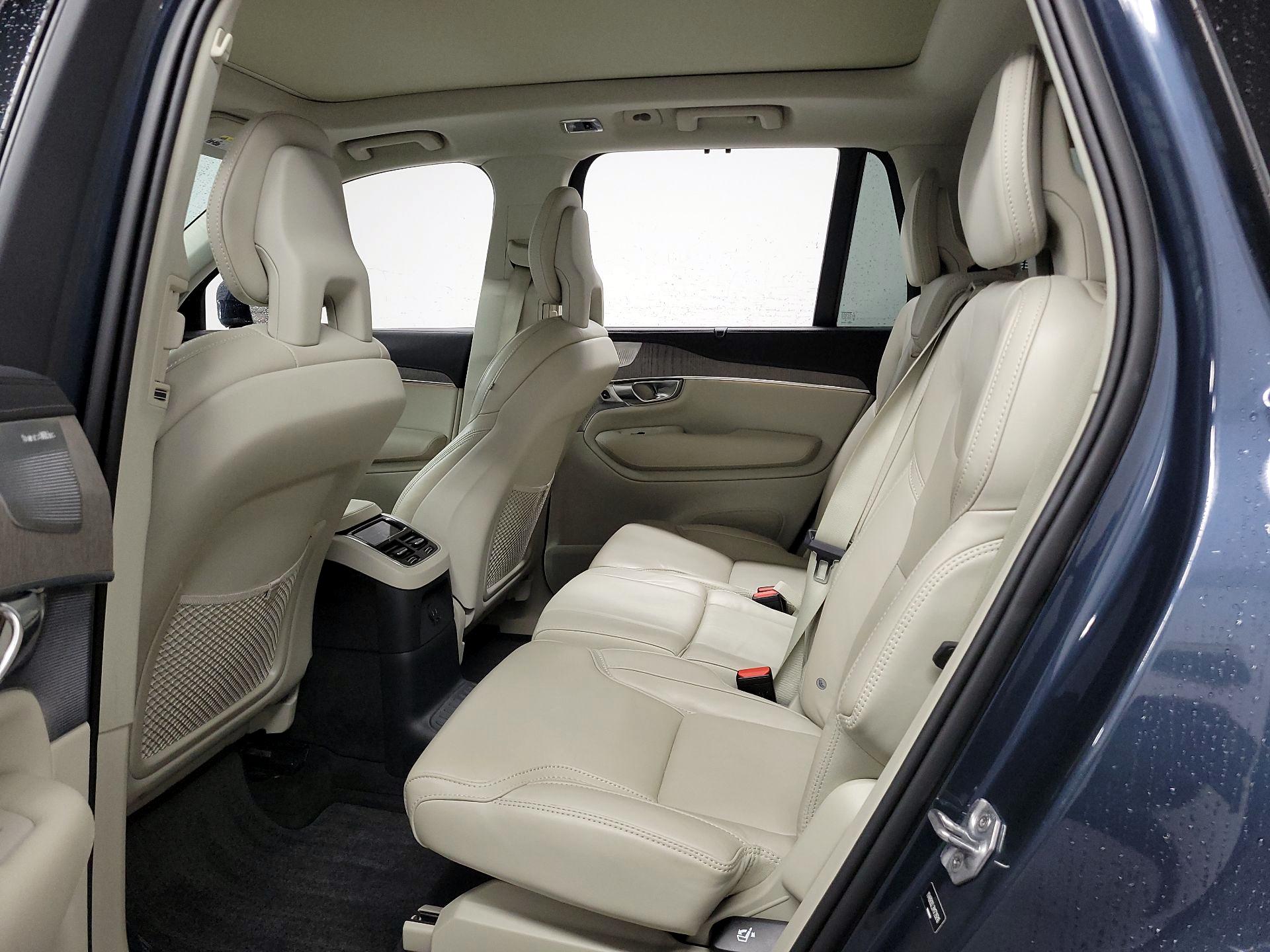 Thumbnail: 2021 Volvo XC90 - 17