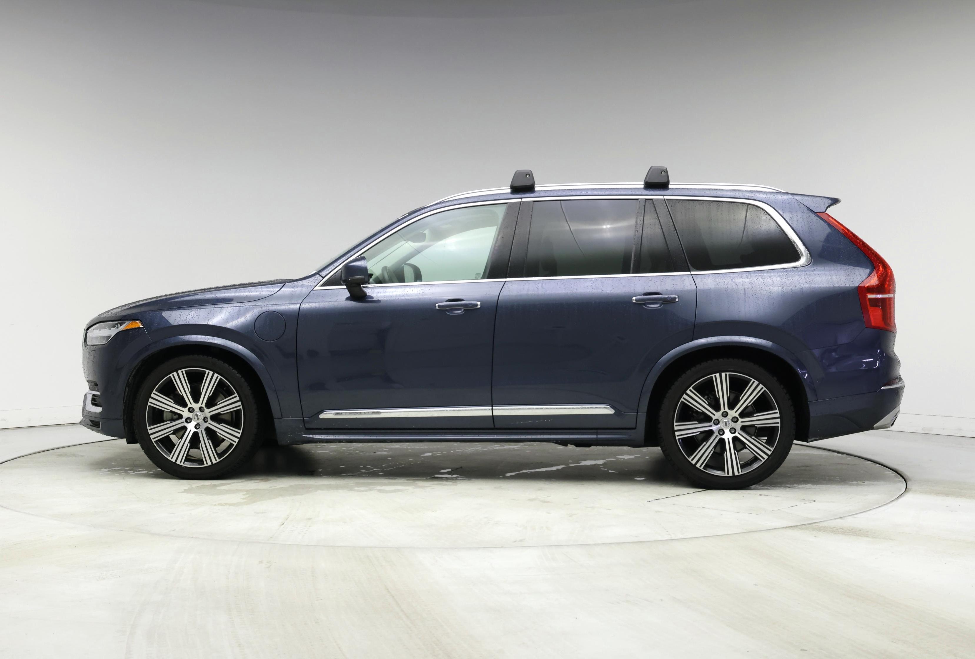 Thumbnail: 2021 Volvo XC90 - 3