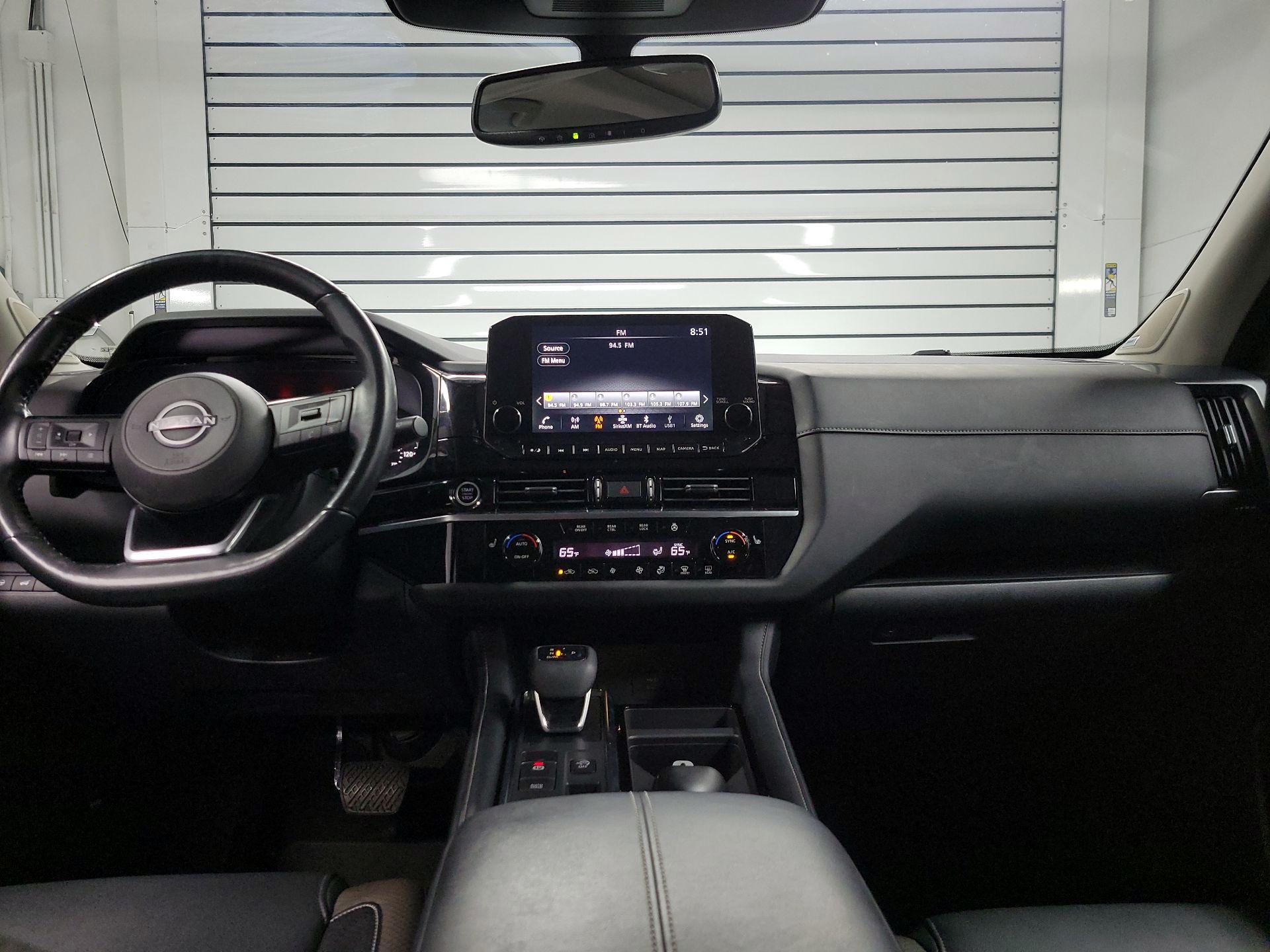 Thumbnail: 2022 Nissan Pathfinder - 9