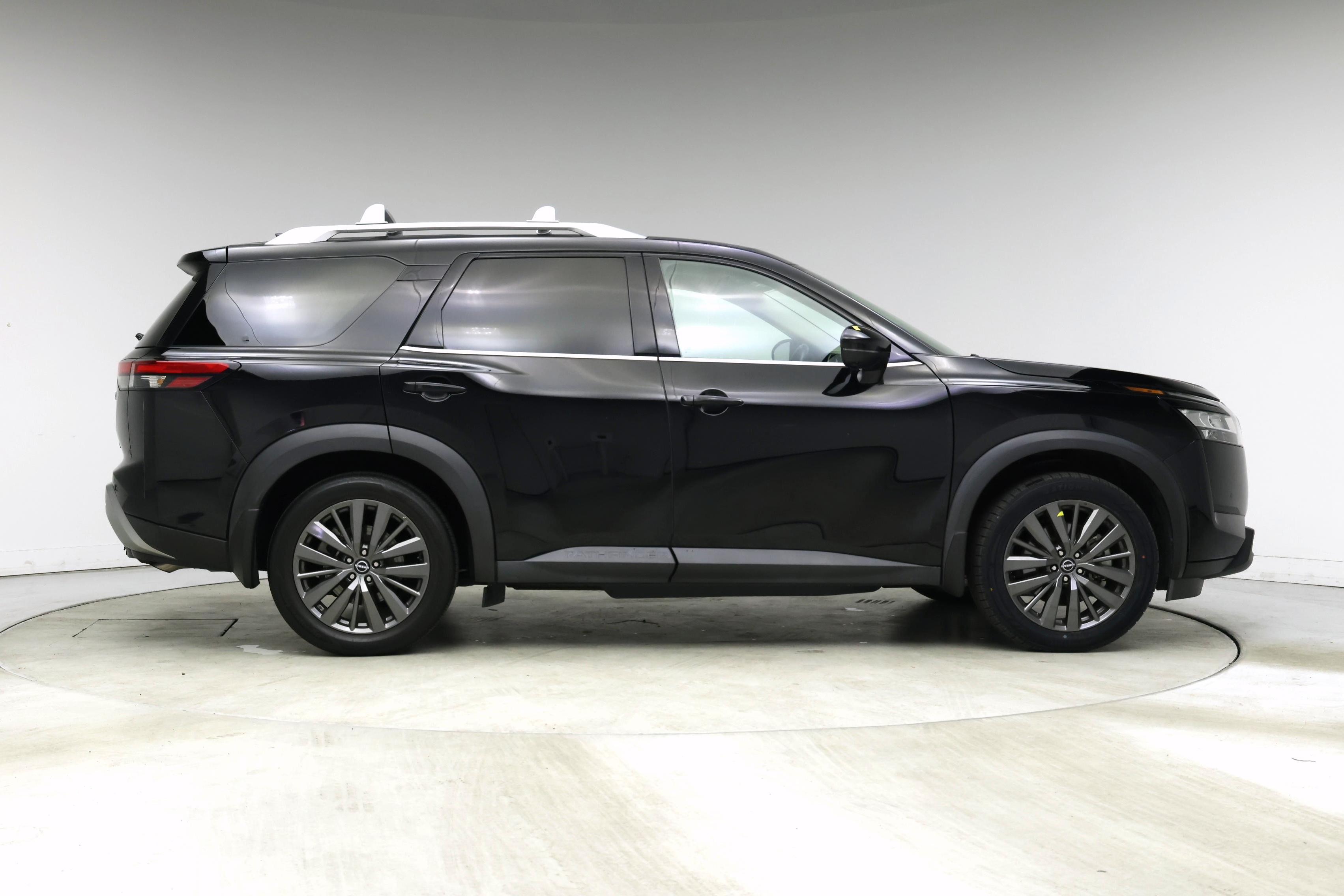 Thumbnail: 2022 Nissan Pathfinder - 7