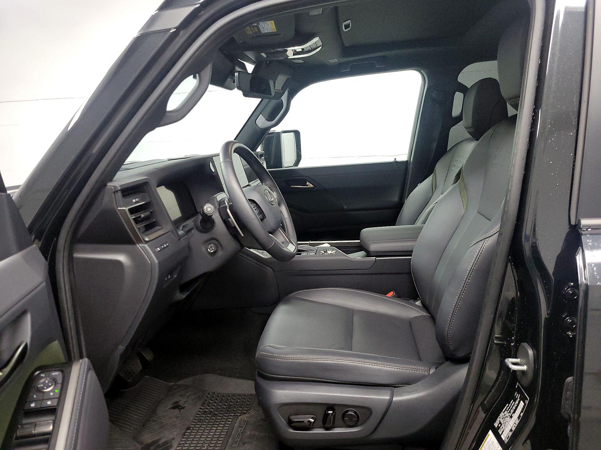 Thumbnail: 2024 Lexus GX - 11