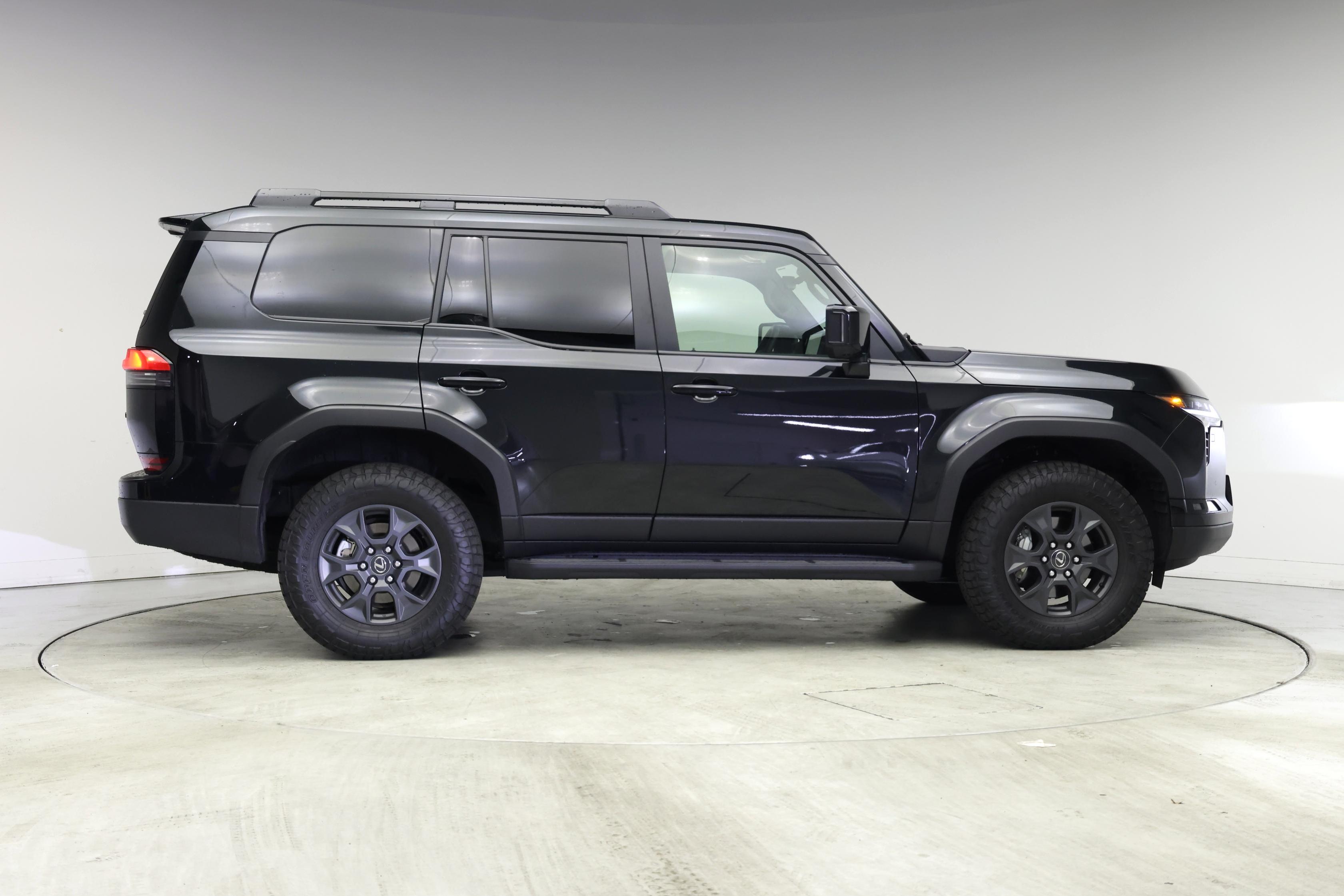 Thumbnail: 2024 Lexus GX - 7