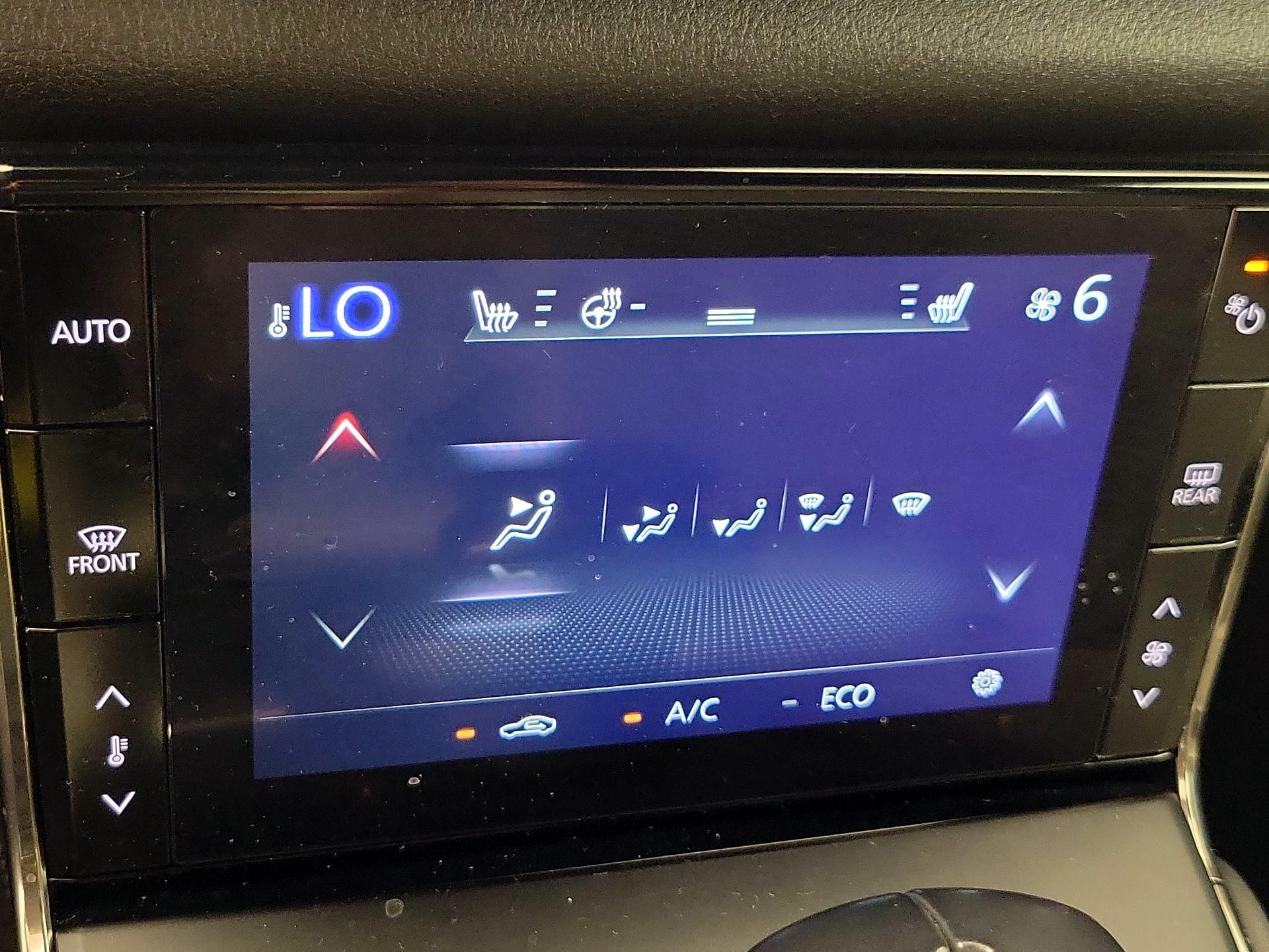 Thumbnail: 2022 Mazda MX-30 - 17