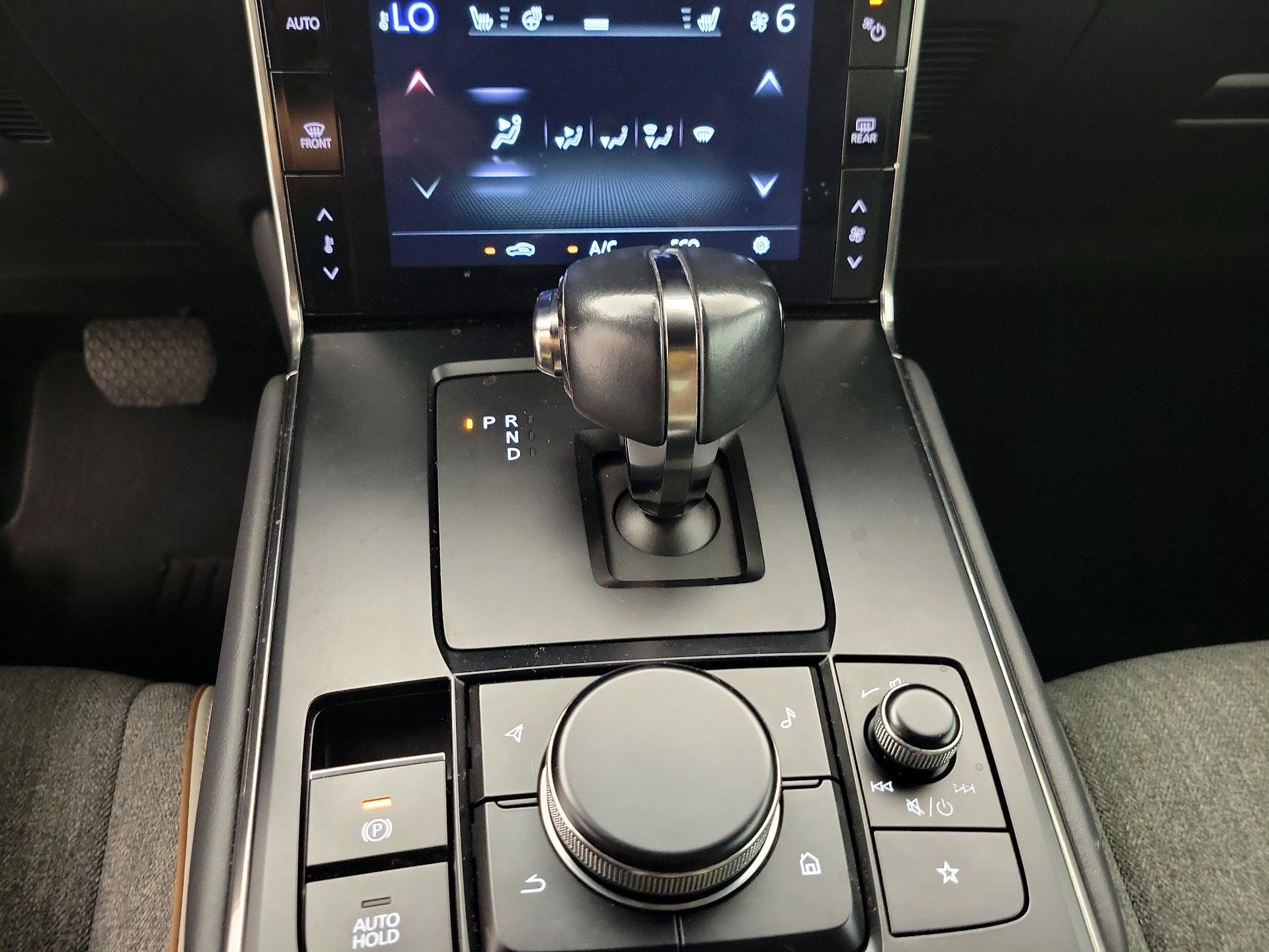 Thumbnail: 2022 Mazda MX-30 - 18