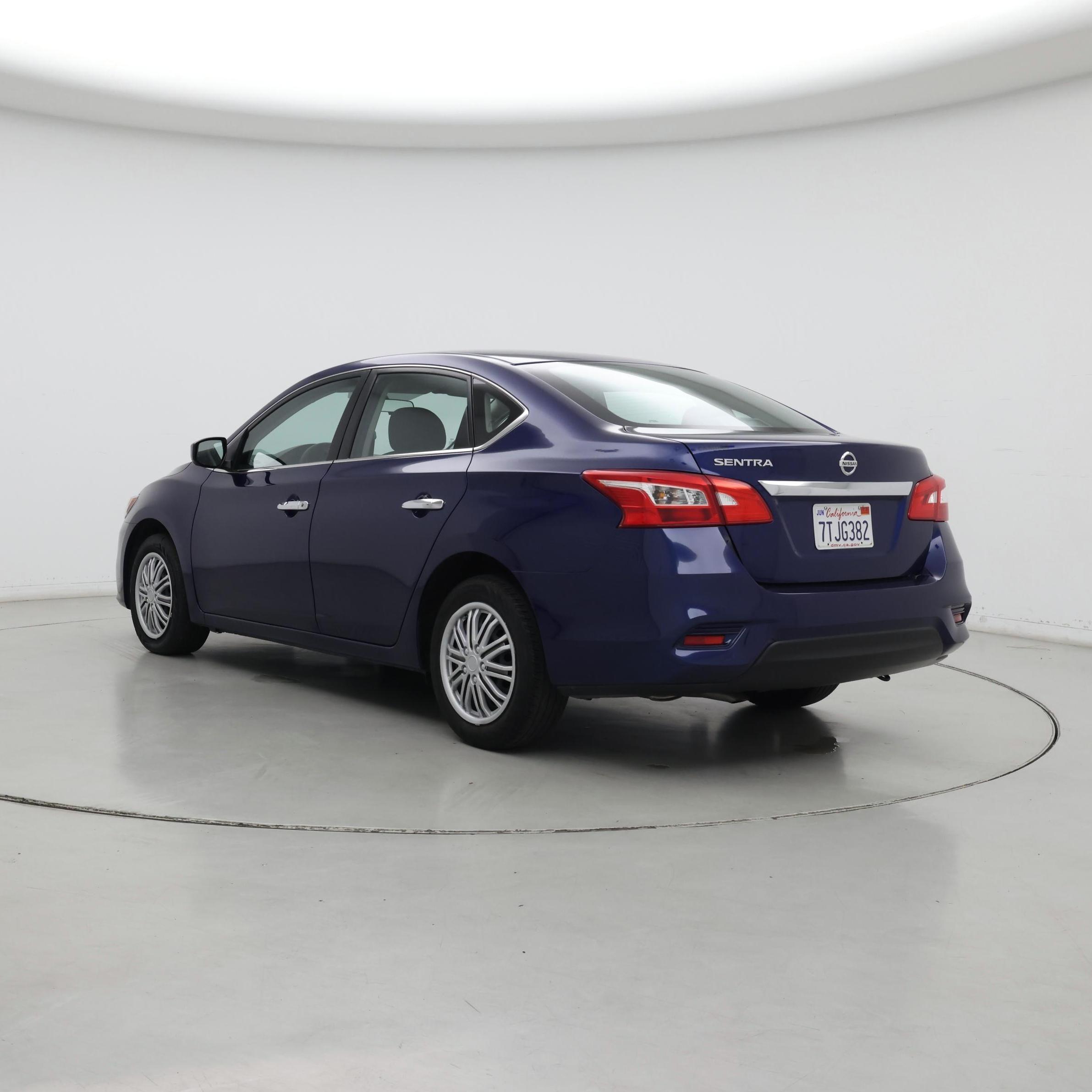 Thumbnail: 2016 Nissan Sentra - 2