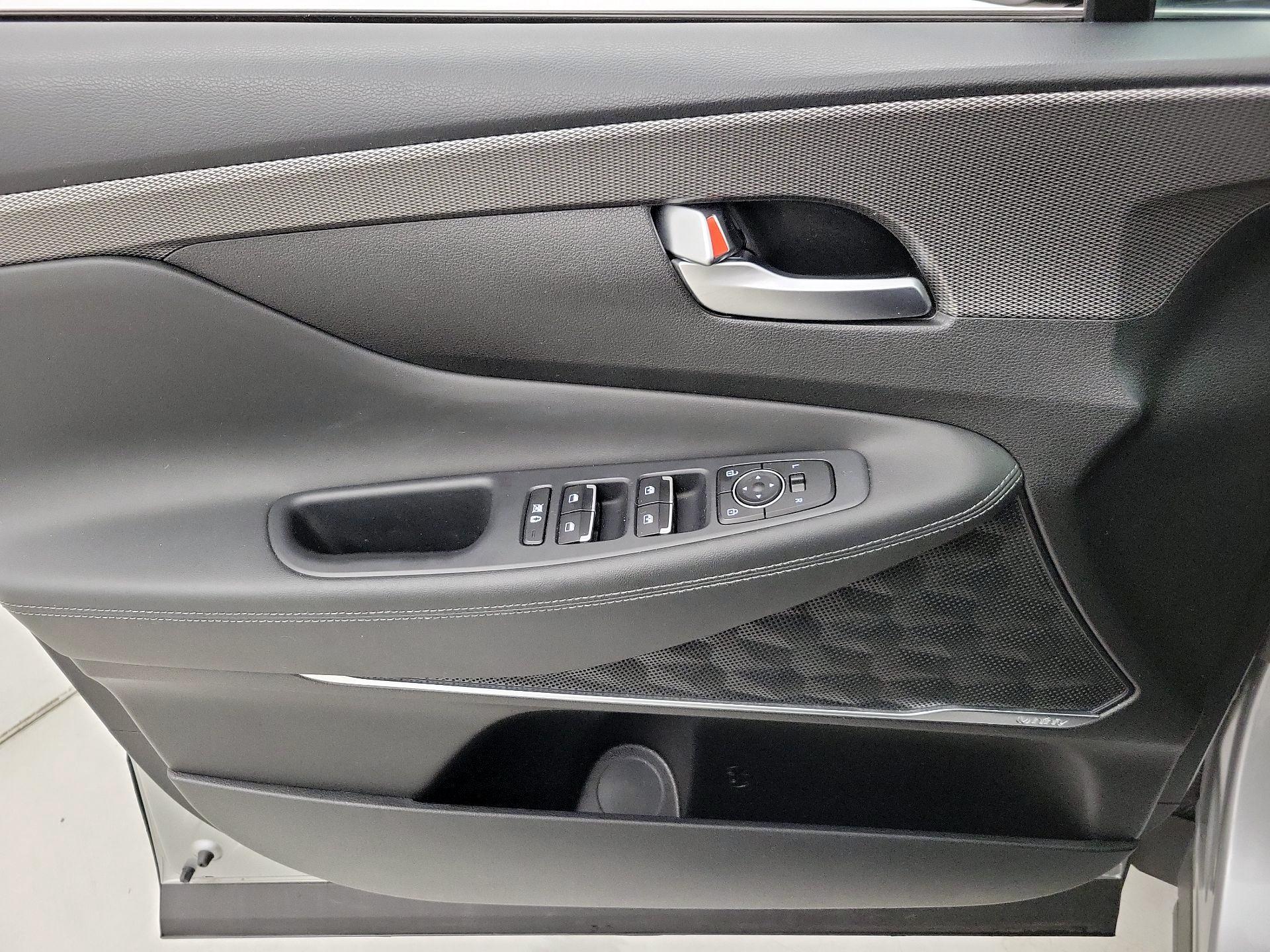 Thumbnail: 2020 Hyundai Santa Fe - 12