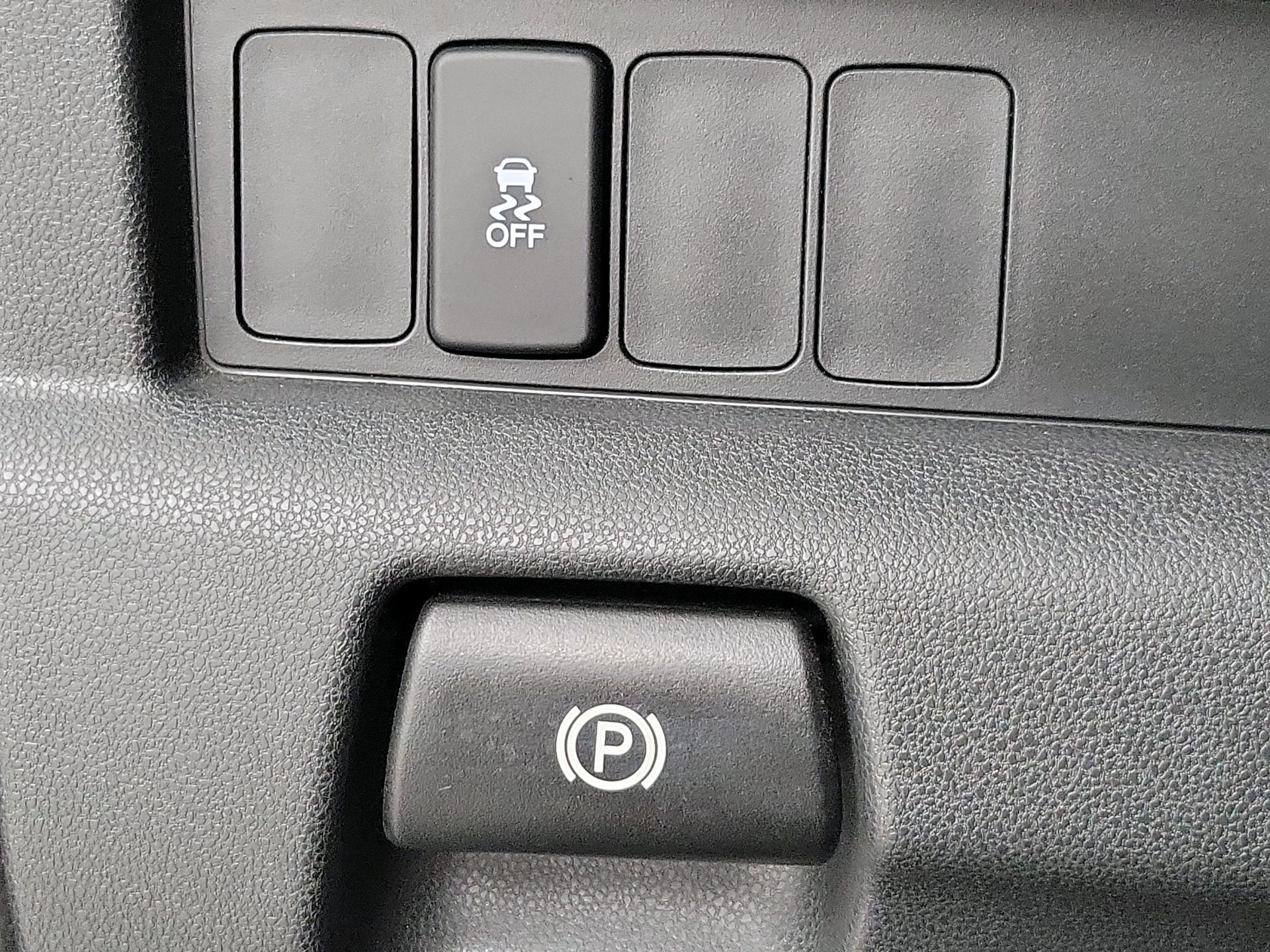 Thumbnail: 2015 Honda Pilot - 13