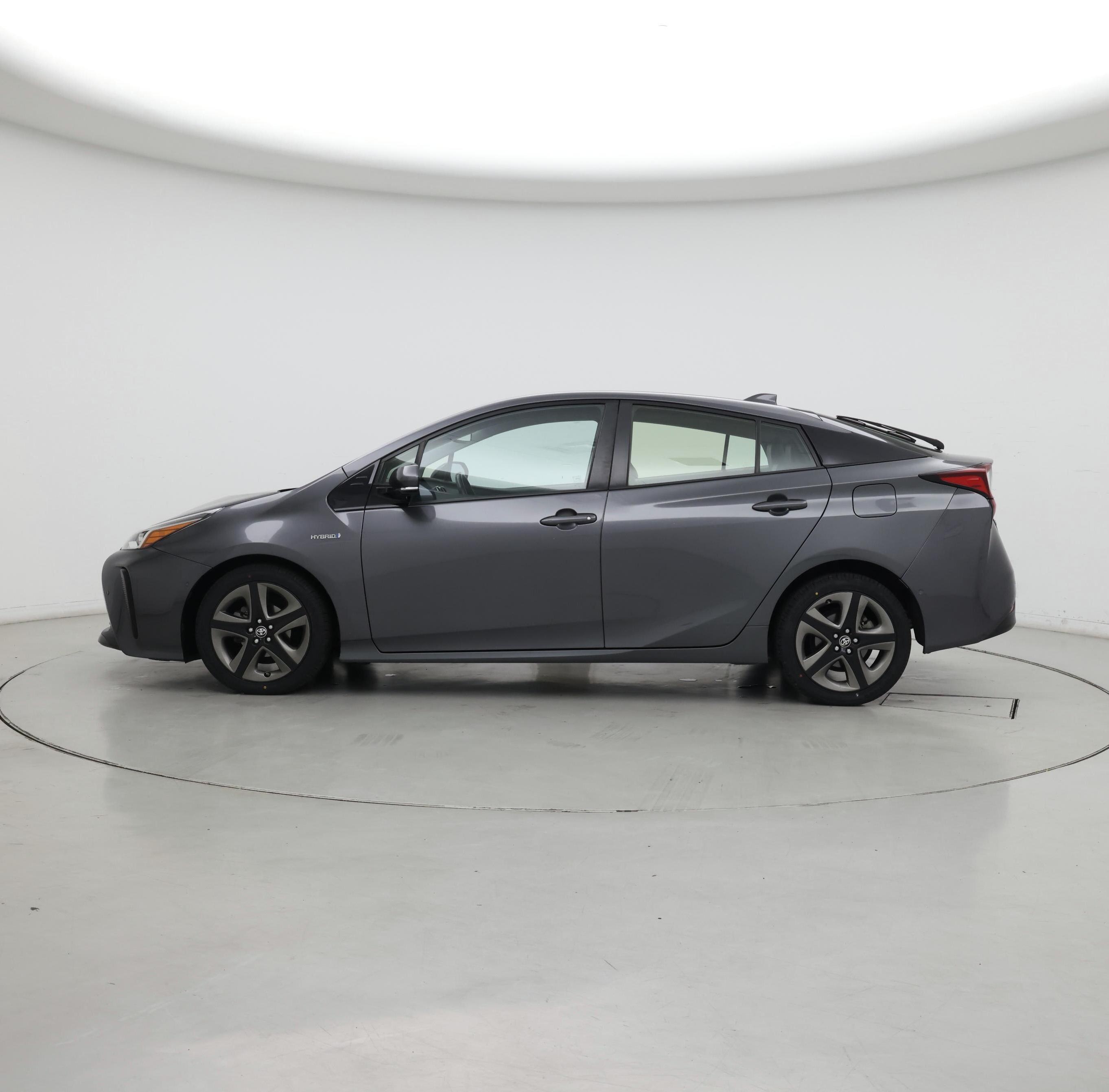 Thumbnail: 2020 Toyota Prius - 3