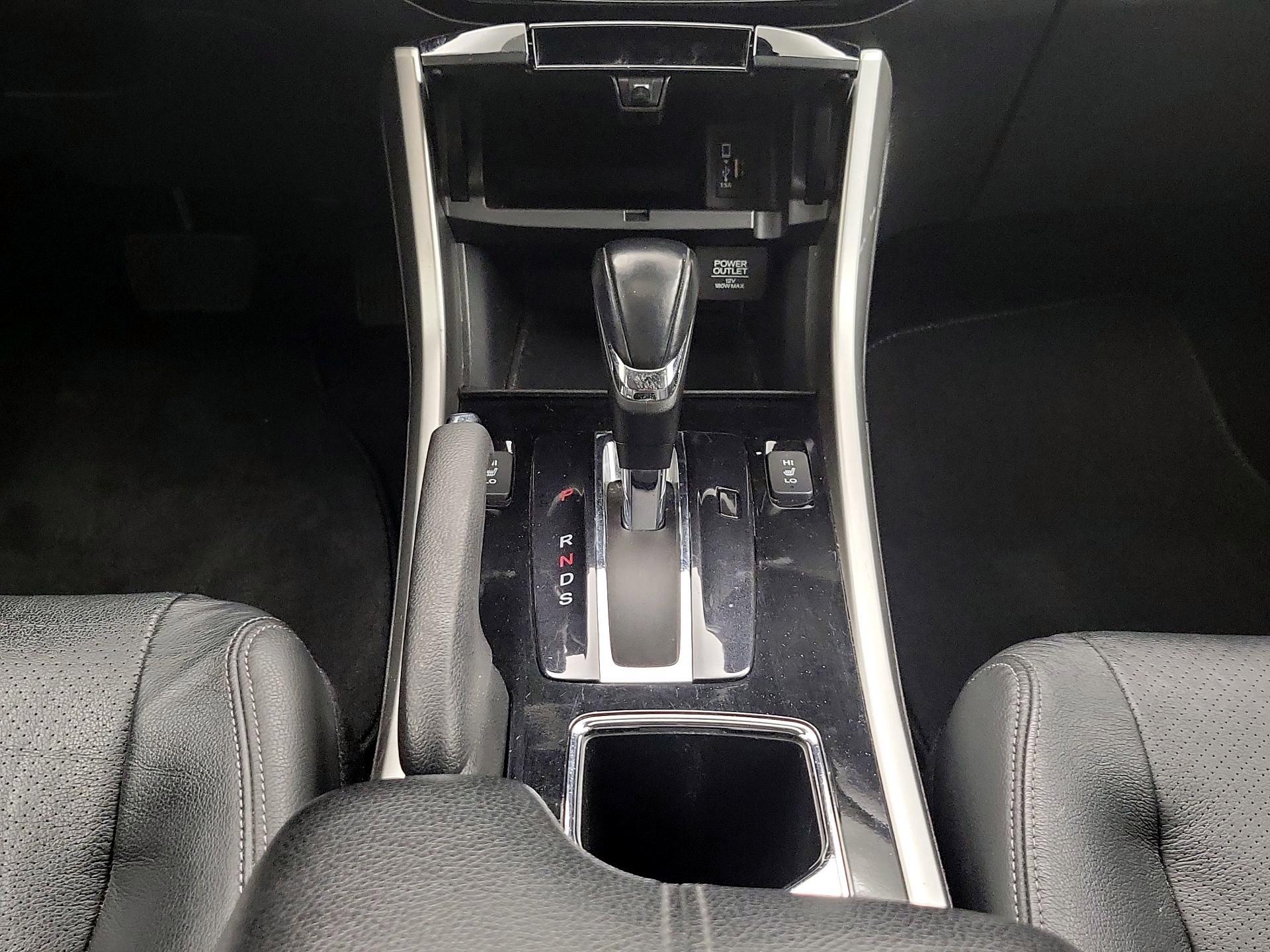 Thumbnail: 2016 Honda Accord - 17