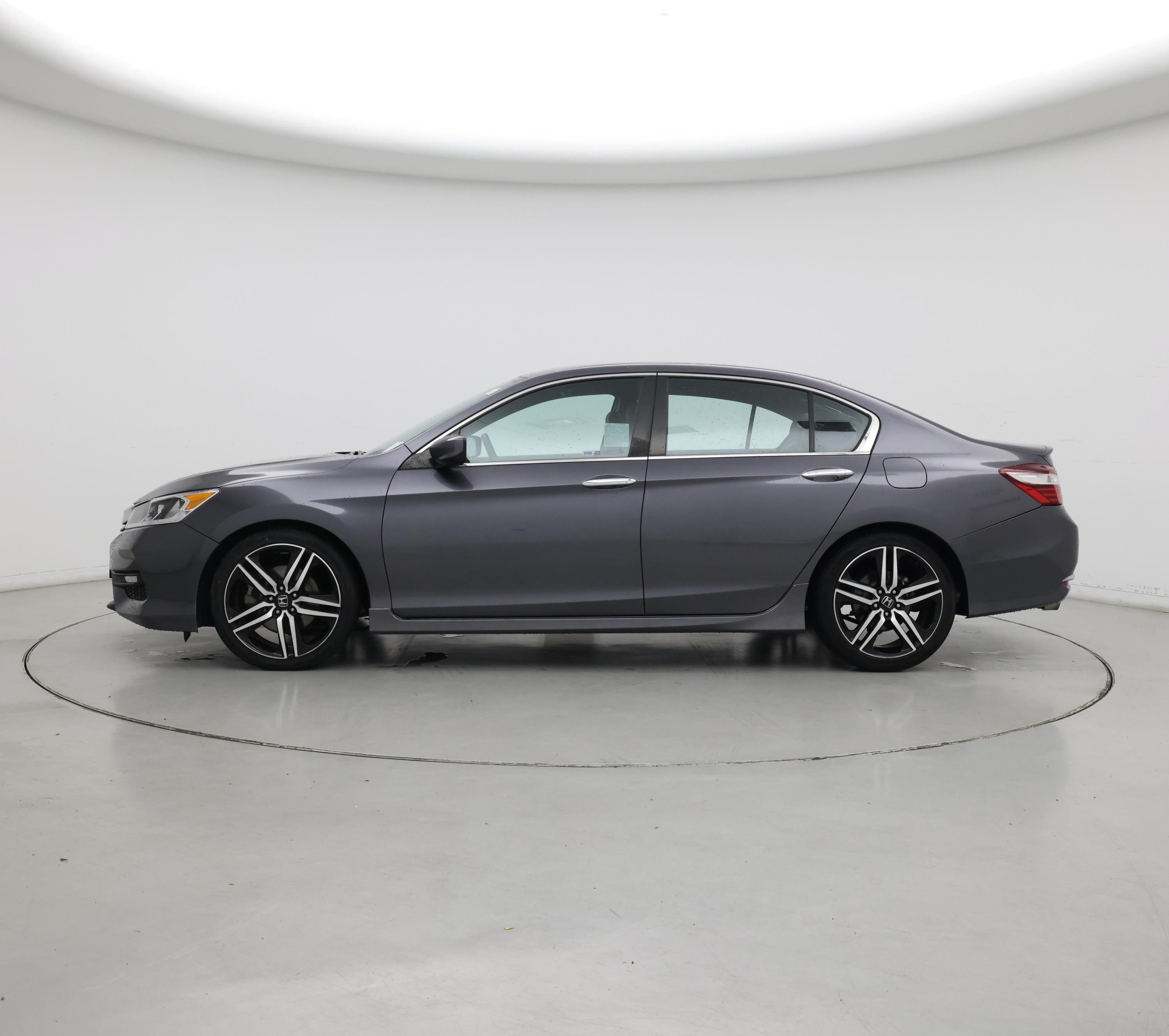 Thumbnail: 2017 Honda Accord - 3