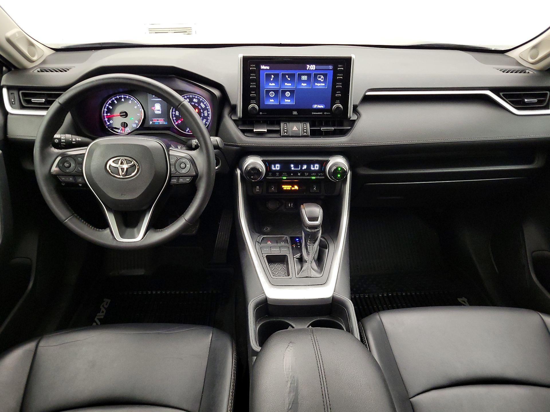 Thumbnail: 2019 Toyota RAV4 - 9