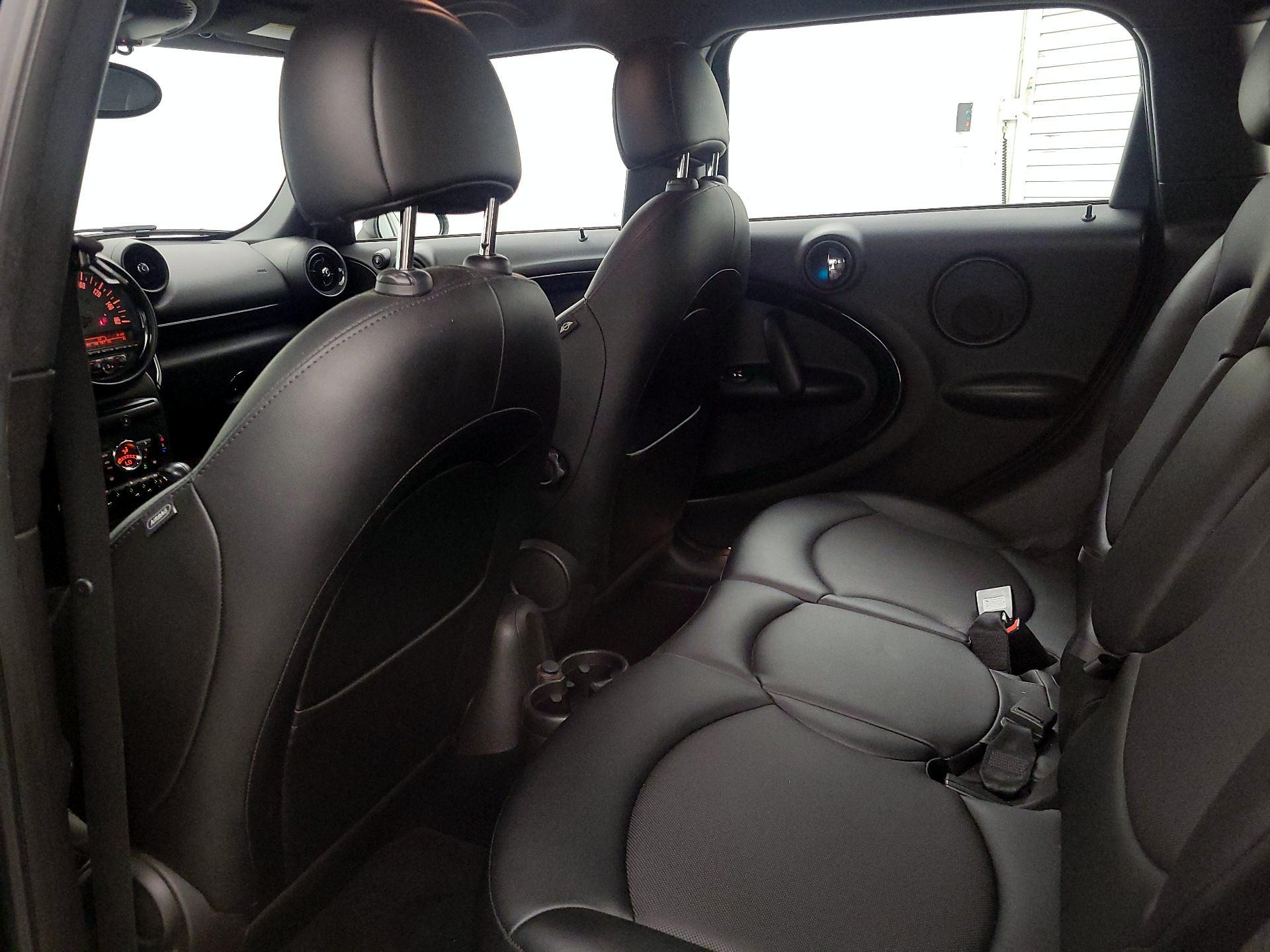 Thumbnail: 2016 MINI Cooper Countryman - 17