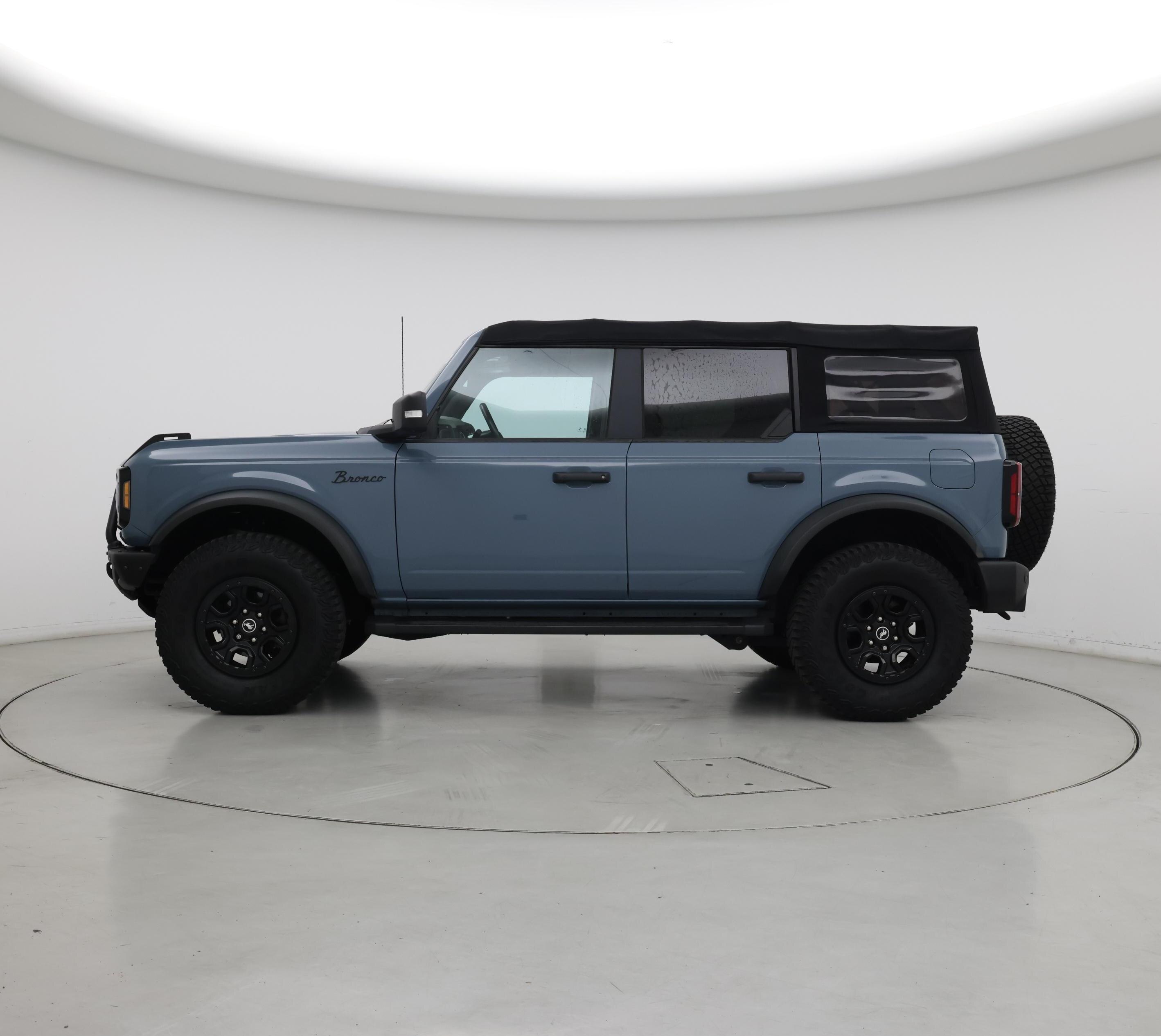 Thumbnail: 2022 Ford Bronco - 3