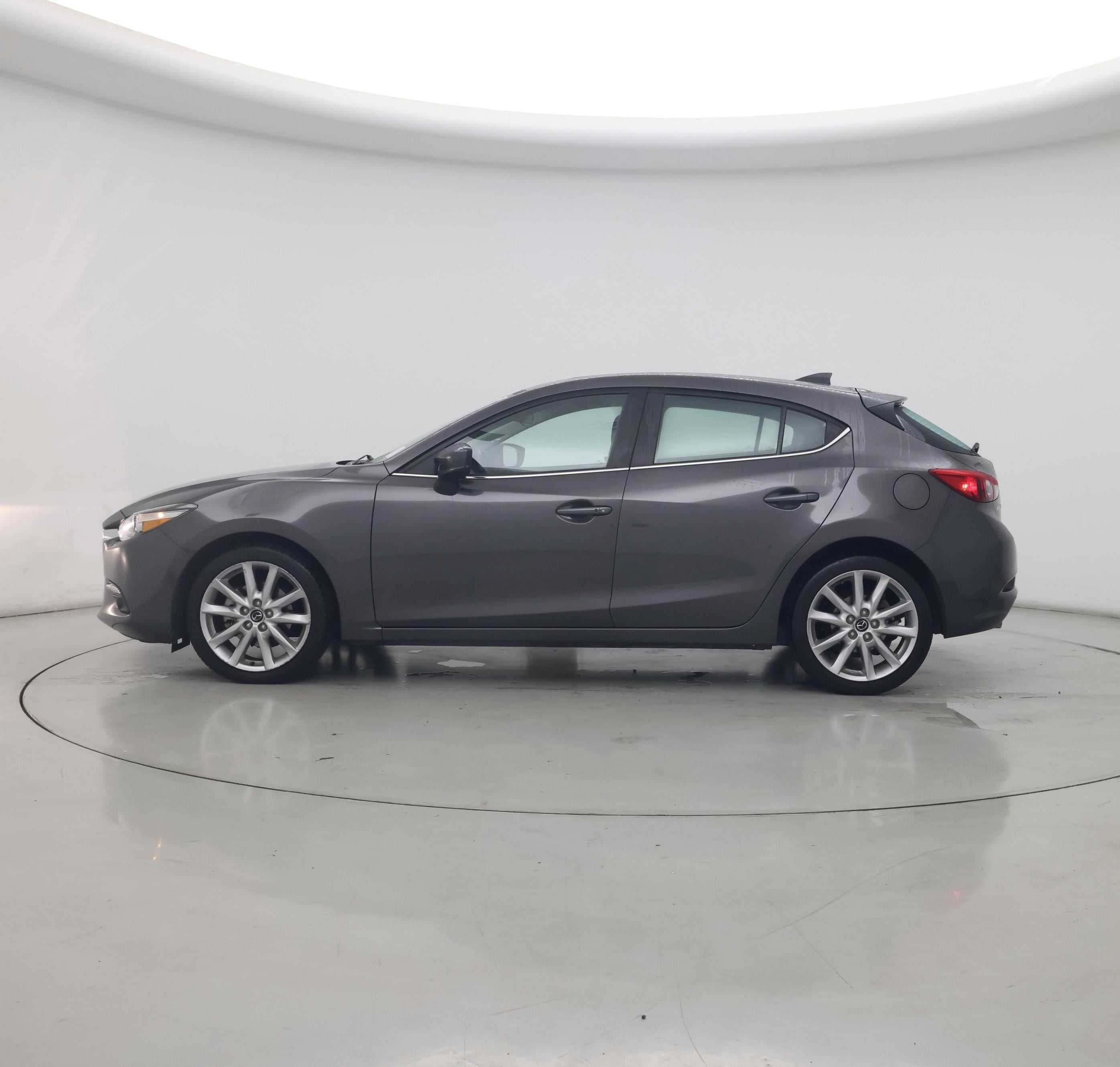 Thumbnail: 2017 Mazda Mazda3 - 3