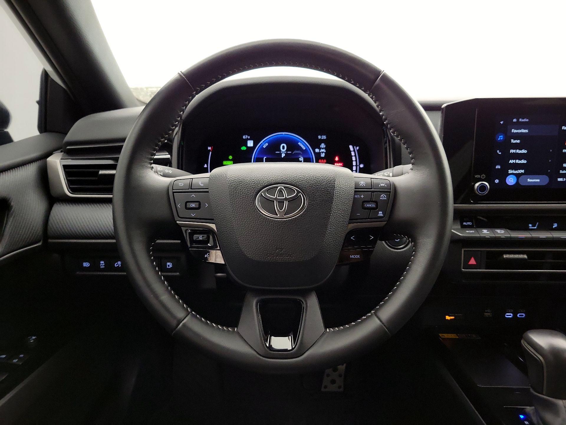 Thumbnail: 2025 Toyota Camry - 10