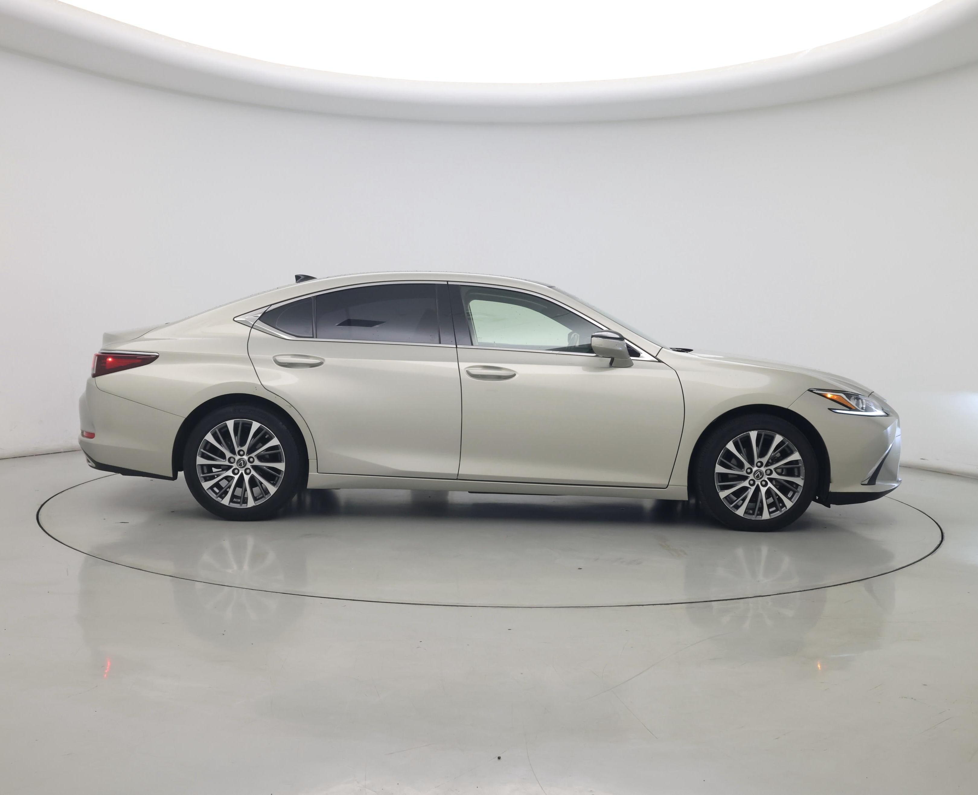 Thumbnail: 2019 Lexus ES - 7