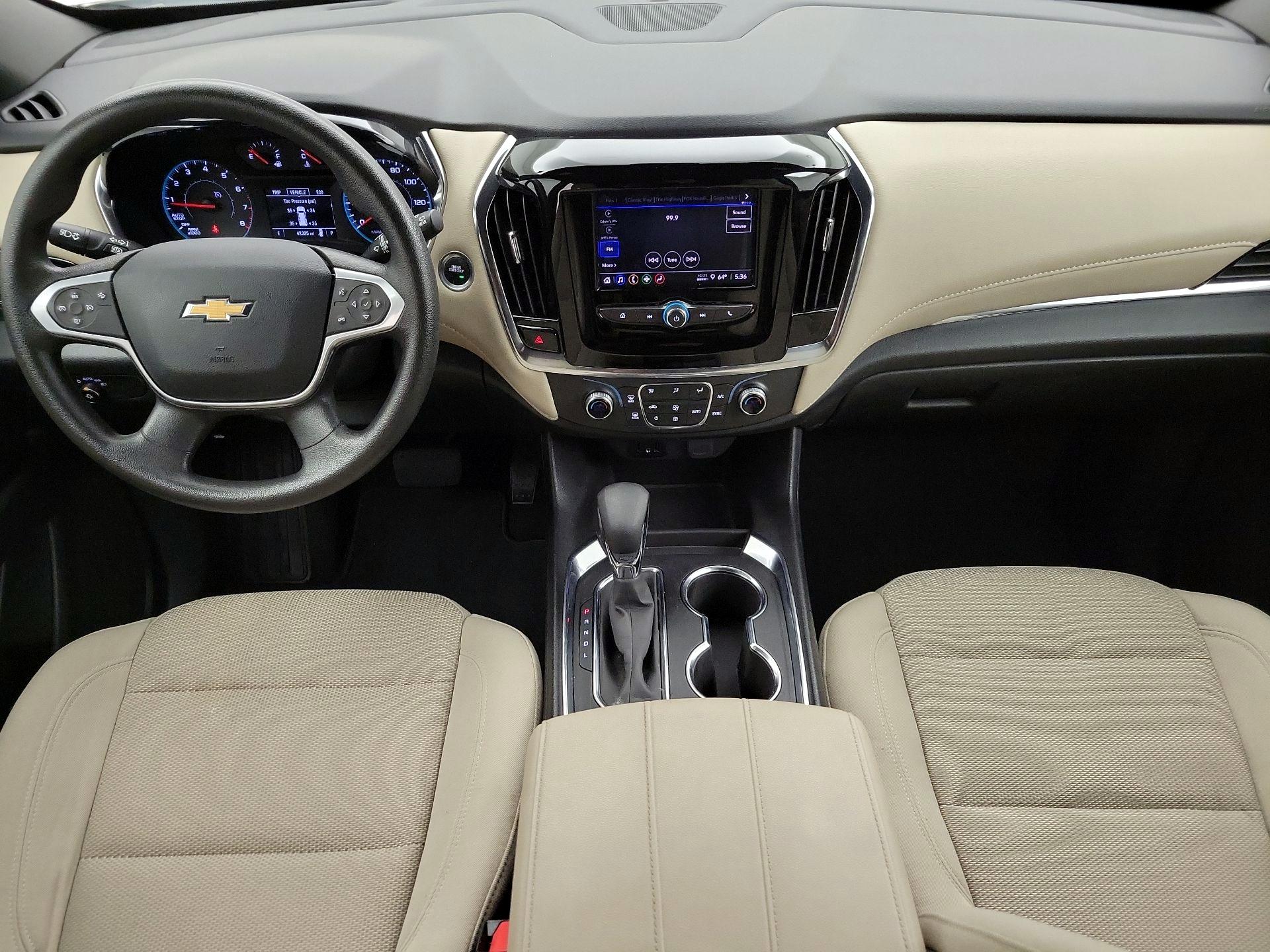Thumbnail: 2023 Chevrolet Traverse - 9