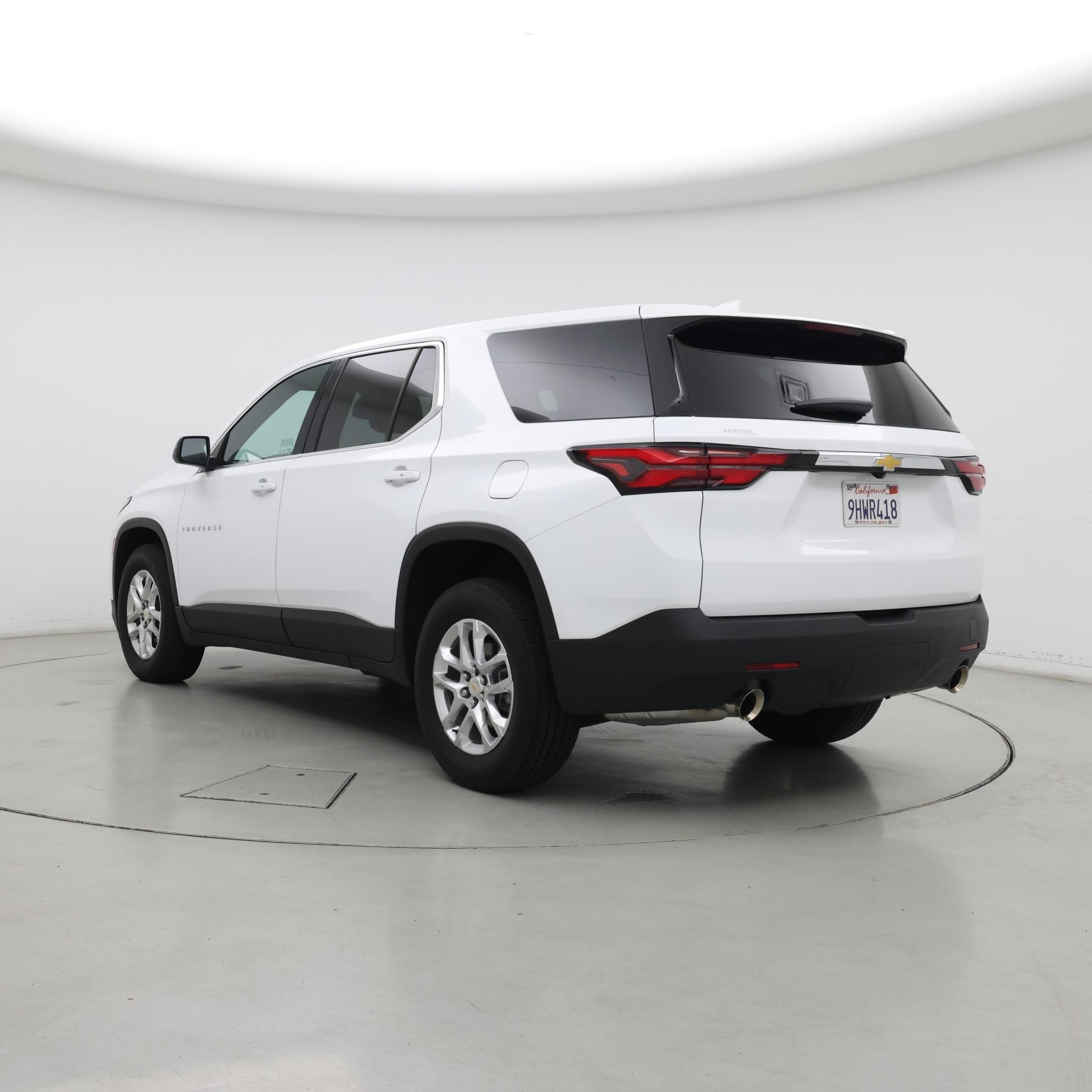 Thumbnail: 2023 Chevrolet Traverse - 2