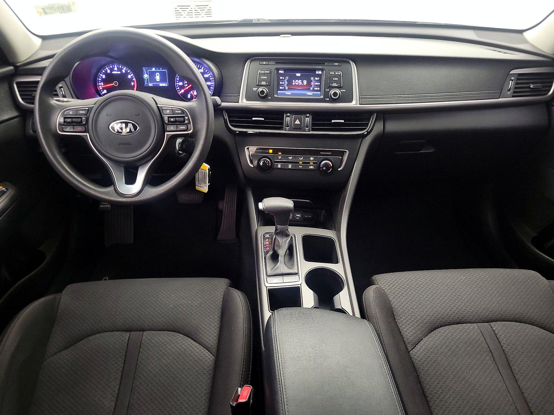 Thumbnail: 2017 Kia Optima - 9