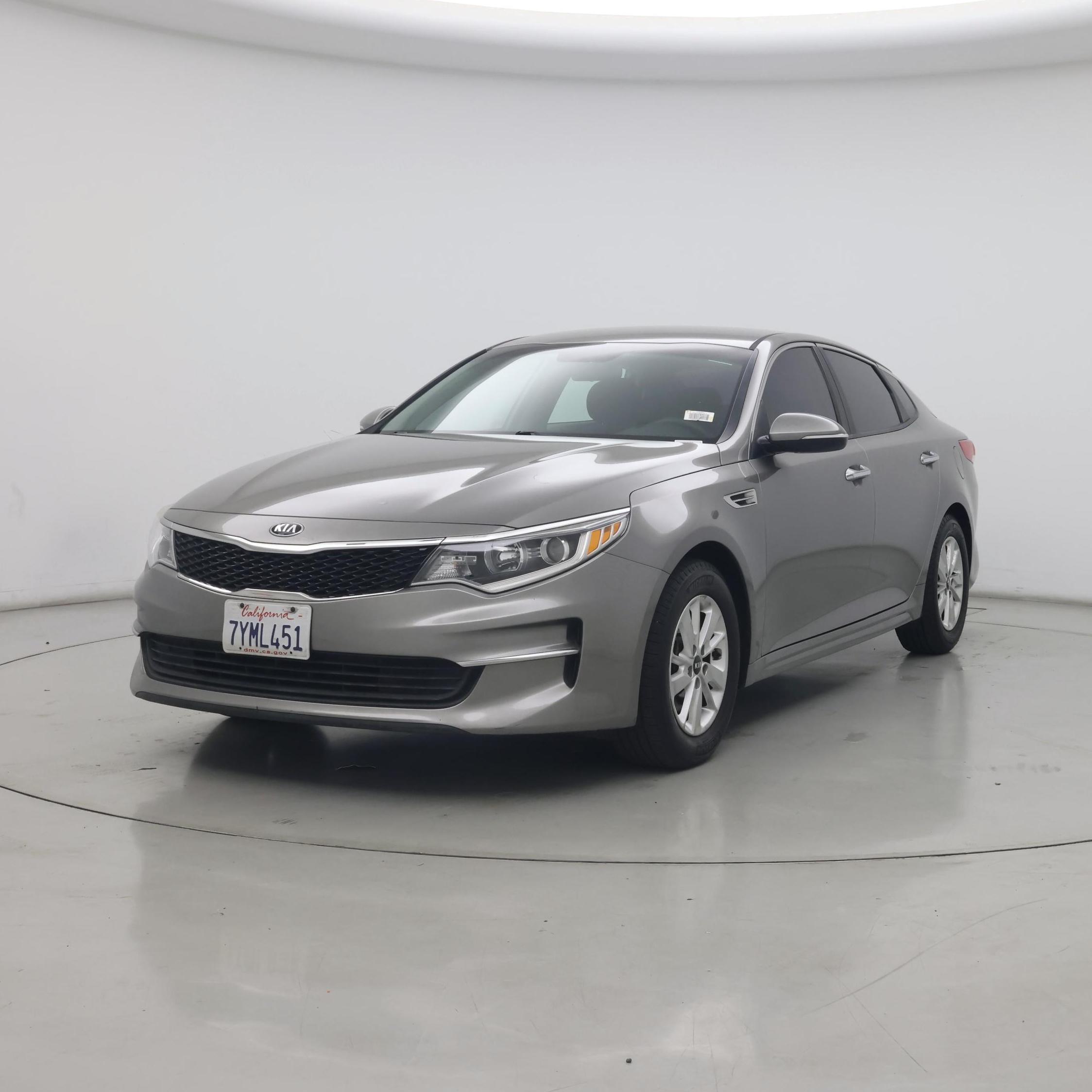 Thumbnail: 2017 Kia Optima - 4