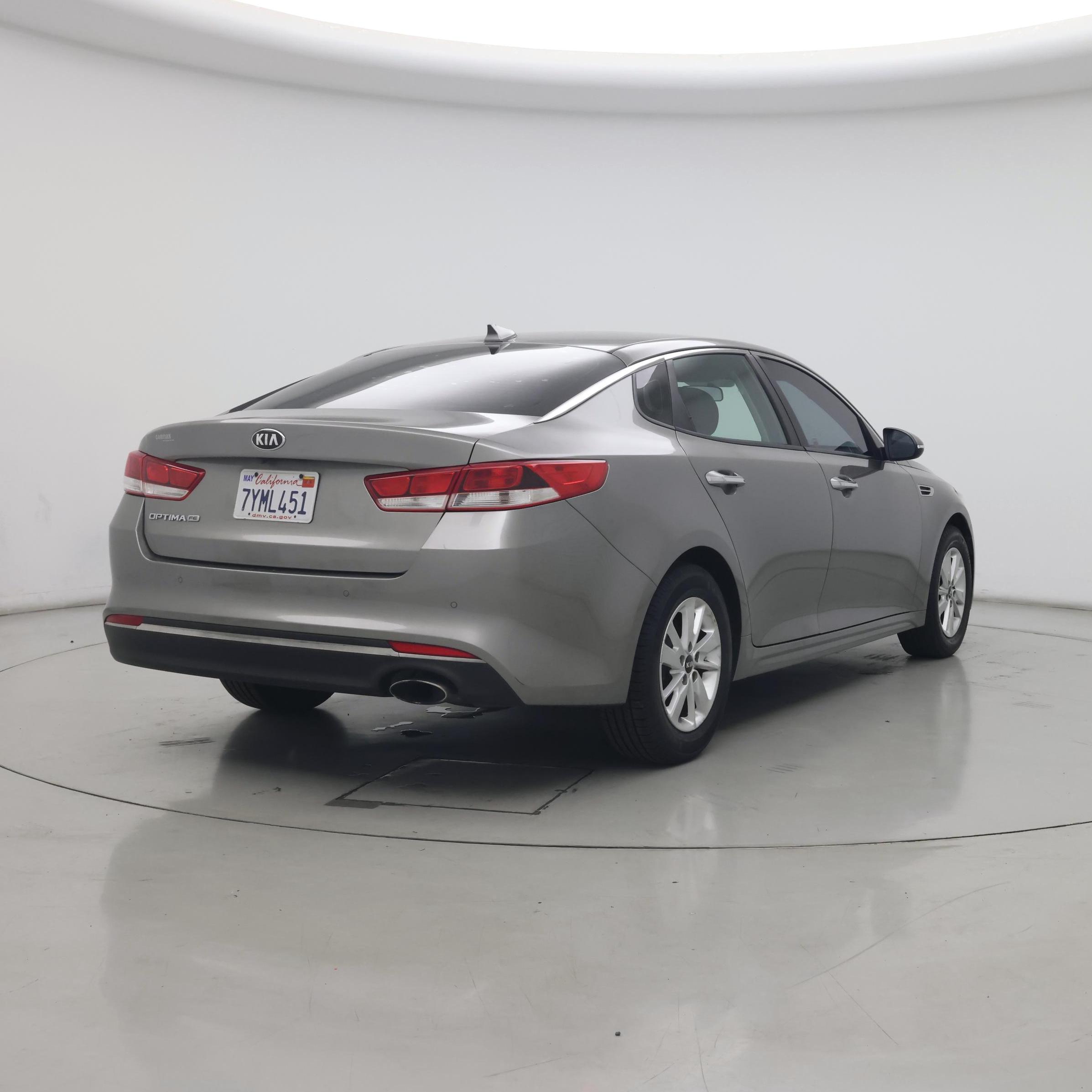 Thumbnail: 2017 Kia Optima - 8