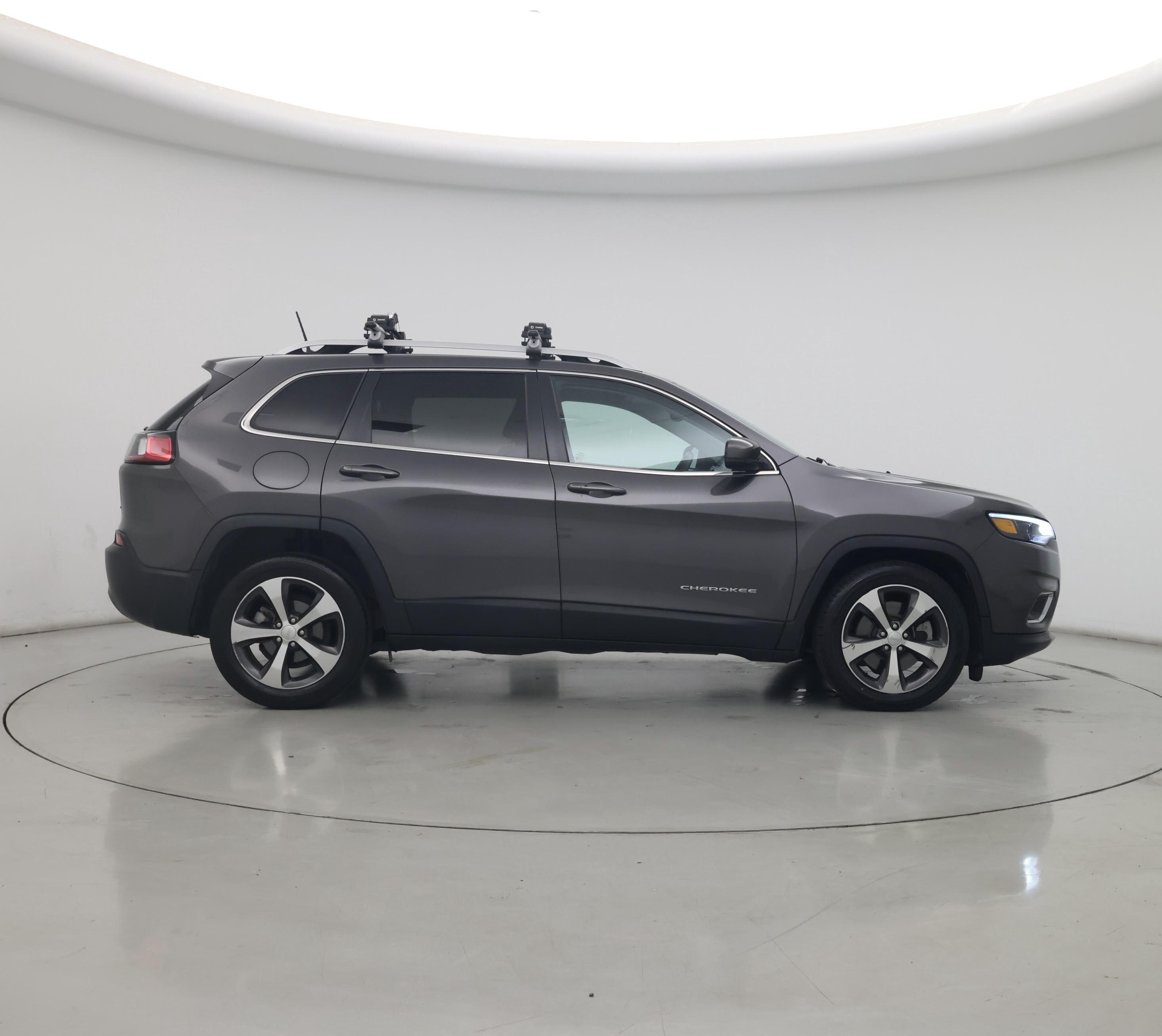 Thumbnail: 2018 Jeep Cherokee - 7
