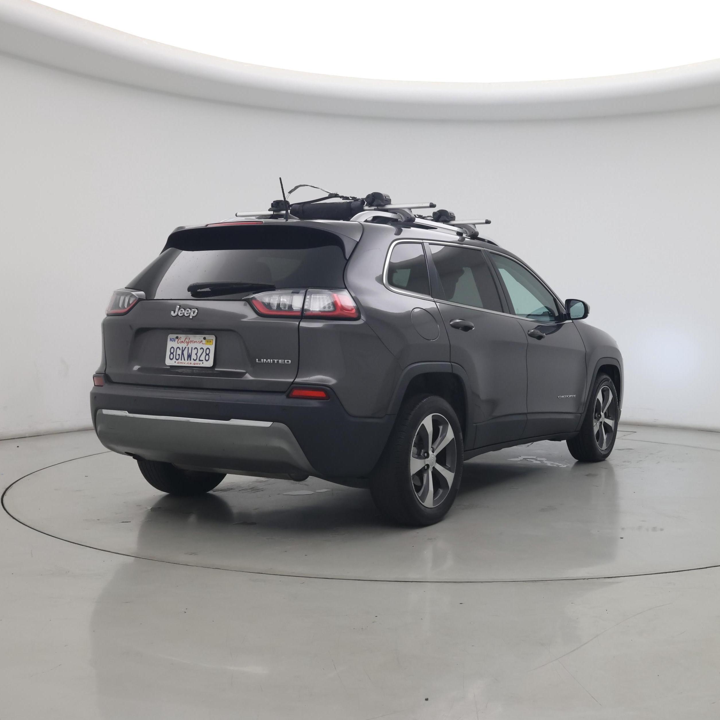 Thumbnail: 2018 Jeep Cherokee - 8